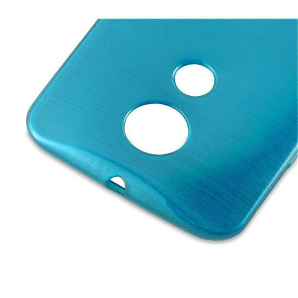 Nahaufnahme einer blauen Handyhülle mit Kamera- und Knopflöchern.