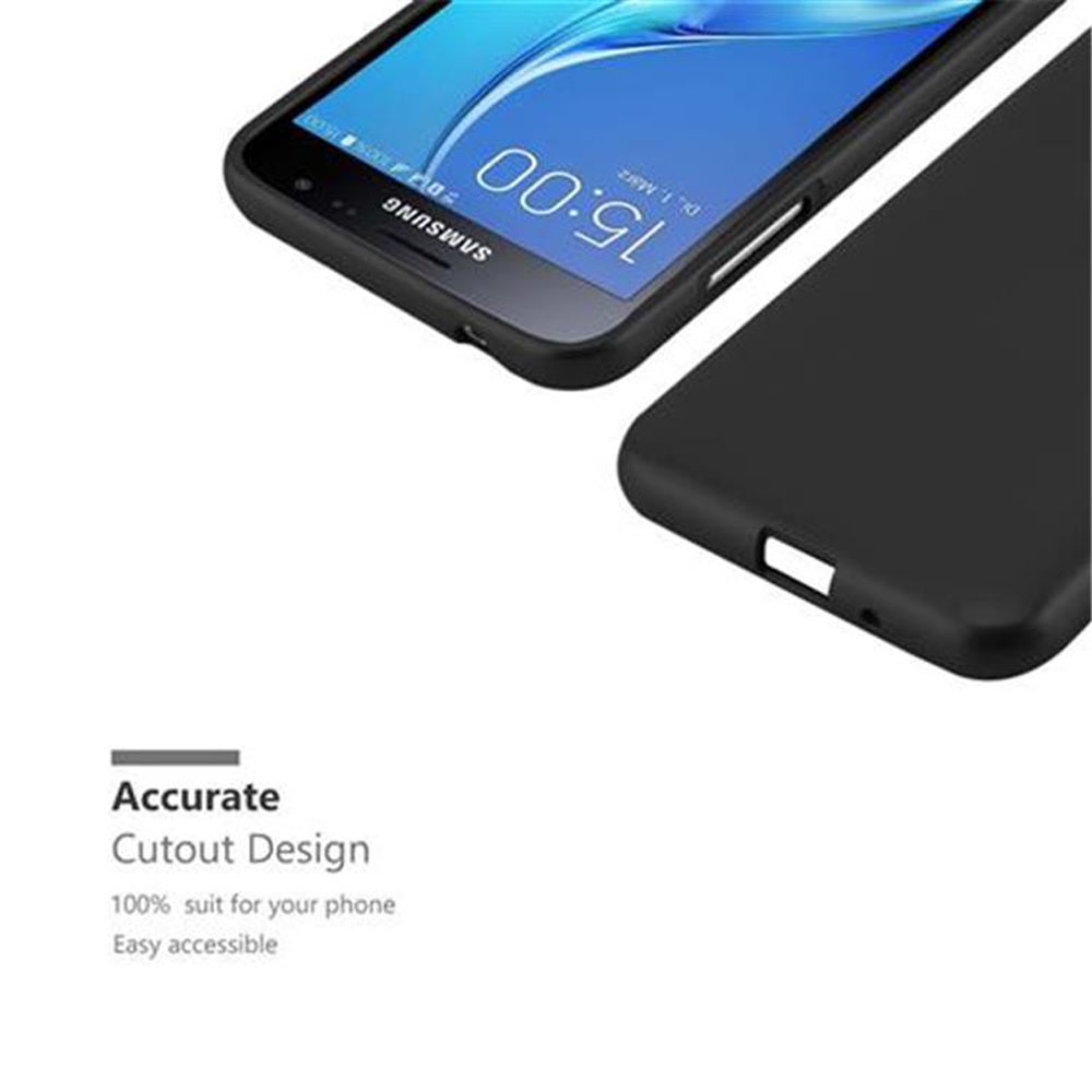 Una funda negra para teléfono con diseño recortado. Un smartphone es parcialmente visible dentro de la funda.