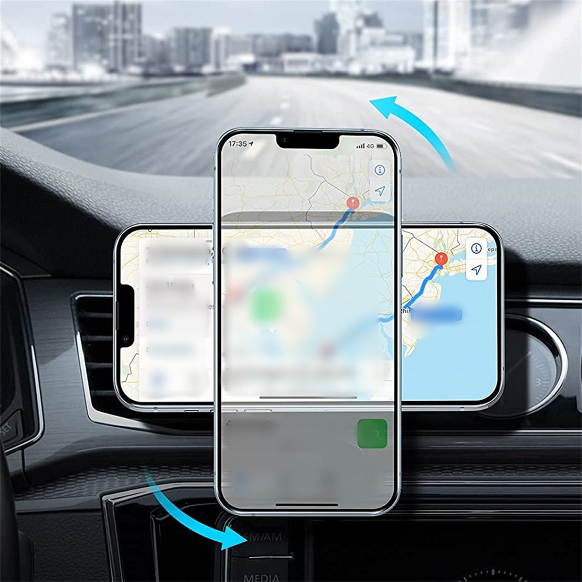 Drei Telefone zeigen Navigationskarten. Eines befindet sich in einer Autotelefonhalterung.