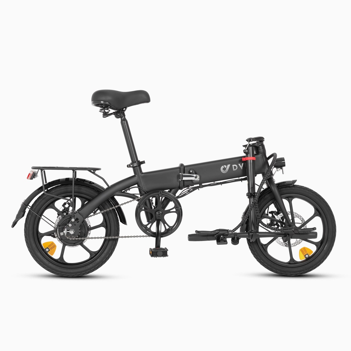 Bicicletta elettrica pieghevole nera. Caratteristiche: portapacchi posteriore, catena e piccolo motore.