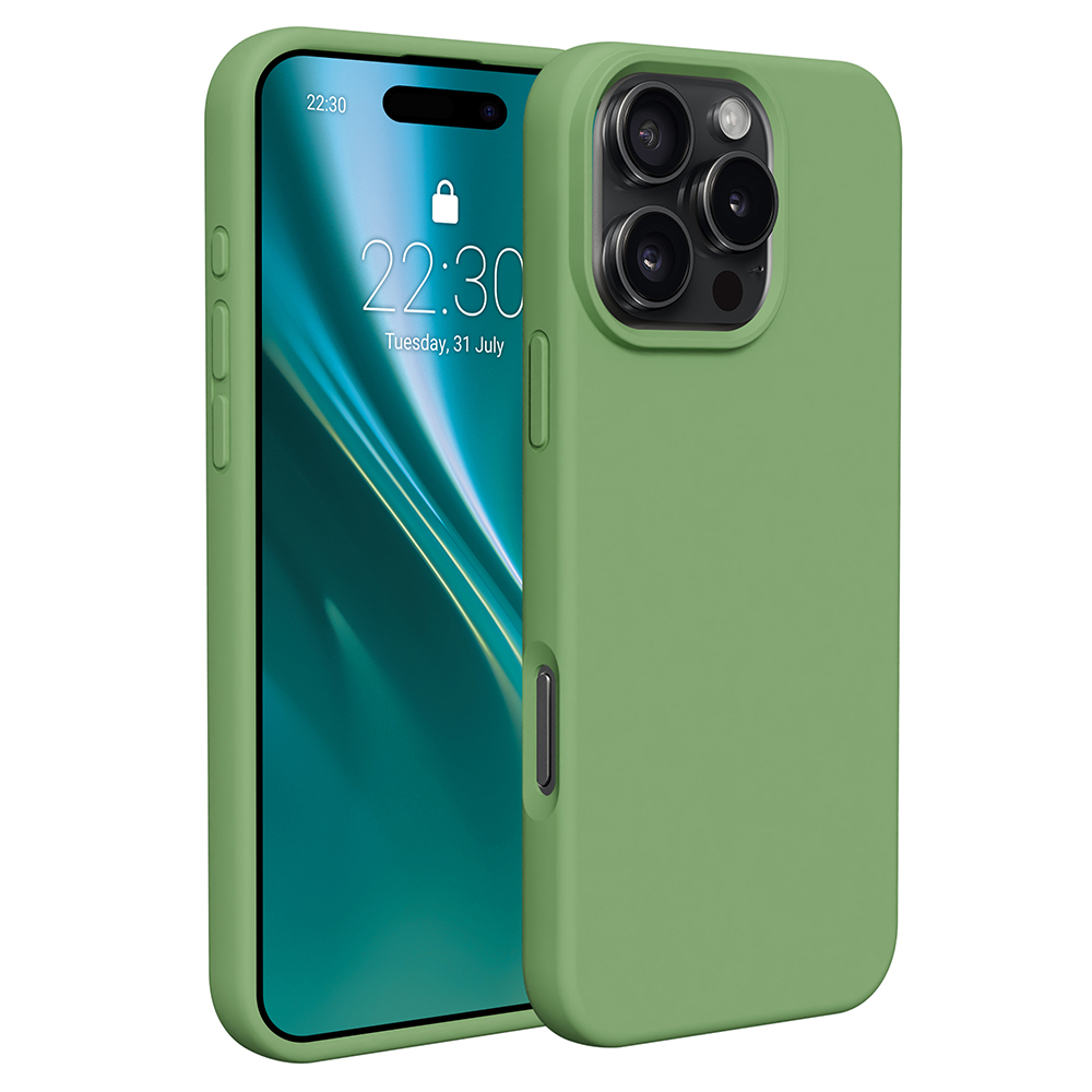 Custodia verde per telefono su un telefono. Il telefono mostra l'ora. Sfondo bianco.