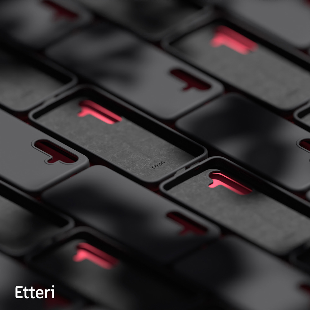 Wiele czarnych etui na telefony z logo Etteri, czerwone wnętrze, pod kątem, ciemne tło.