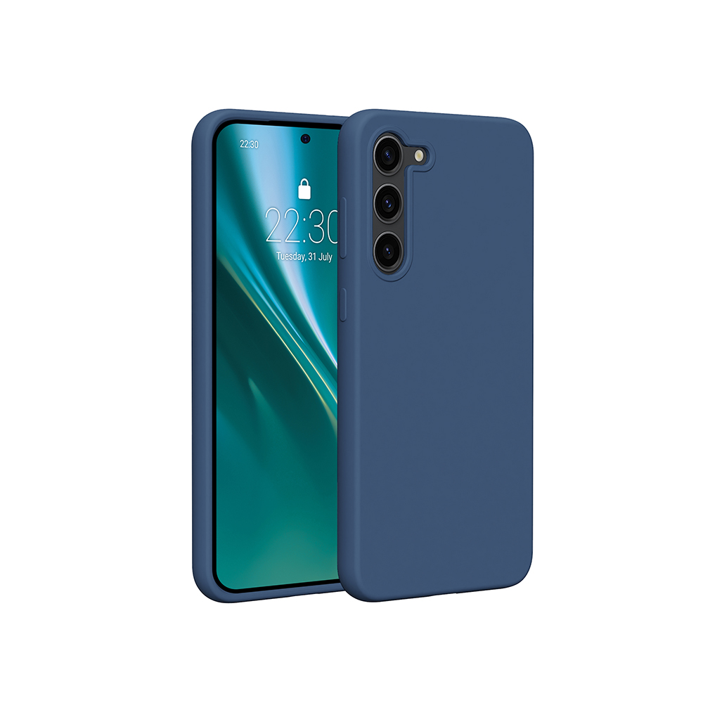 Custodia per telefono blu navy su sfondo bianco. Lo schermo del telefono mostra l'ora e la data: martedì 31 luglio, 22:30.