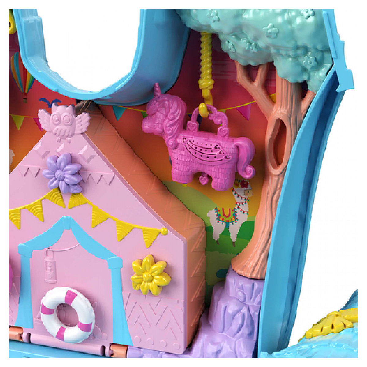 Ein rosa Zelt und eine rosa Pinata in Einhornform in einer Spielszene mit blauem Himmel.