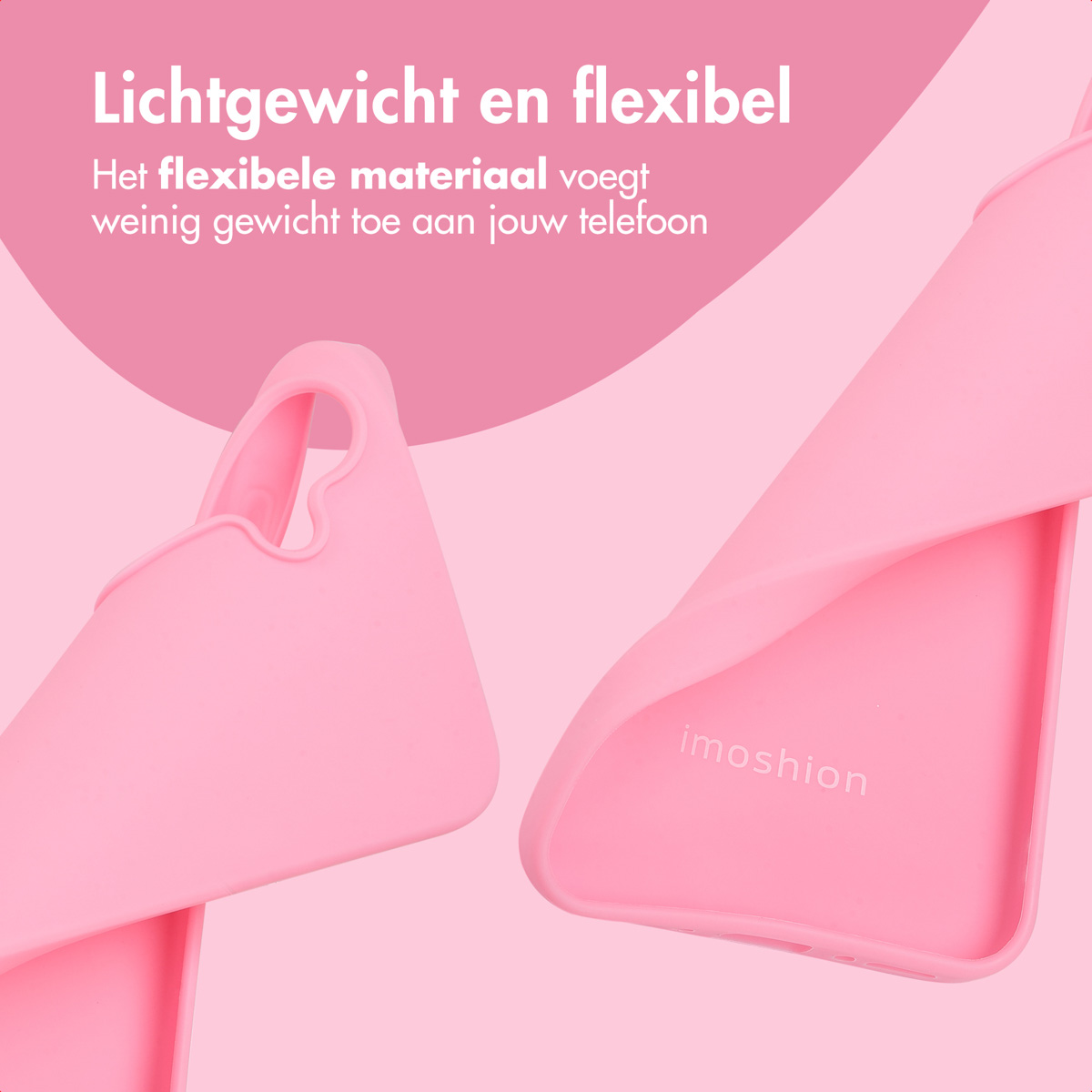 Roze telefoonhoesje, close-up van een telefoonhoesje en de tekst, het is lichtgewicht en flexibel.