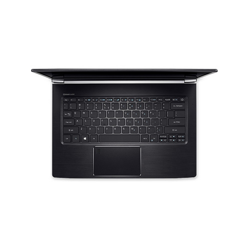 Laptop nero, vista dall'alto. Tastiera visibile. Logo Acer in alto. Touchpad sotto la tastiera.