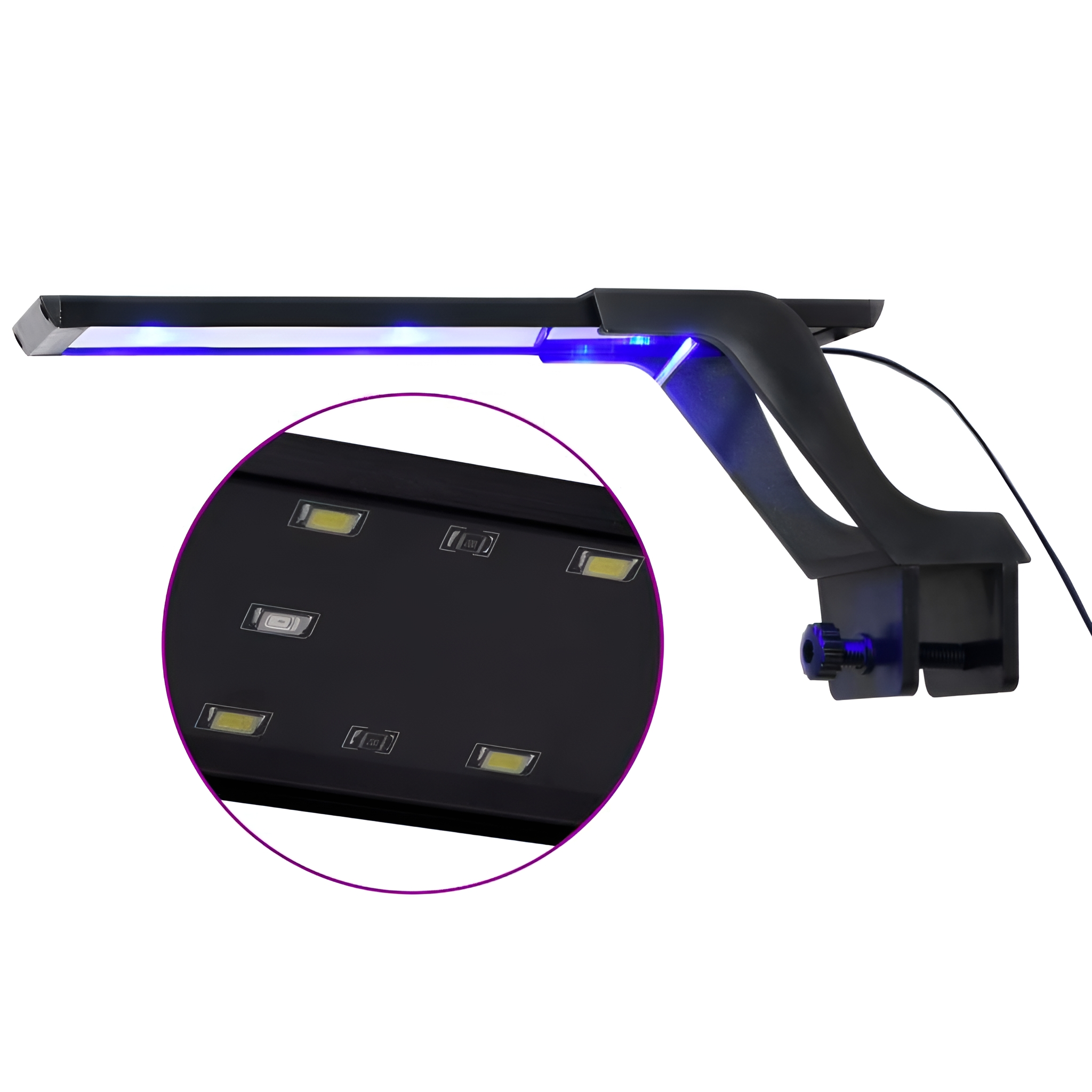 Eine schwarze Aquarium-LED-Leuchte mit Zoom, die die LEDs des Lichts zeigt.