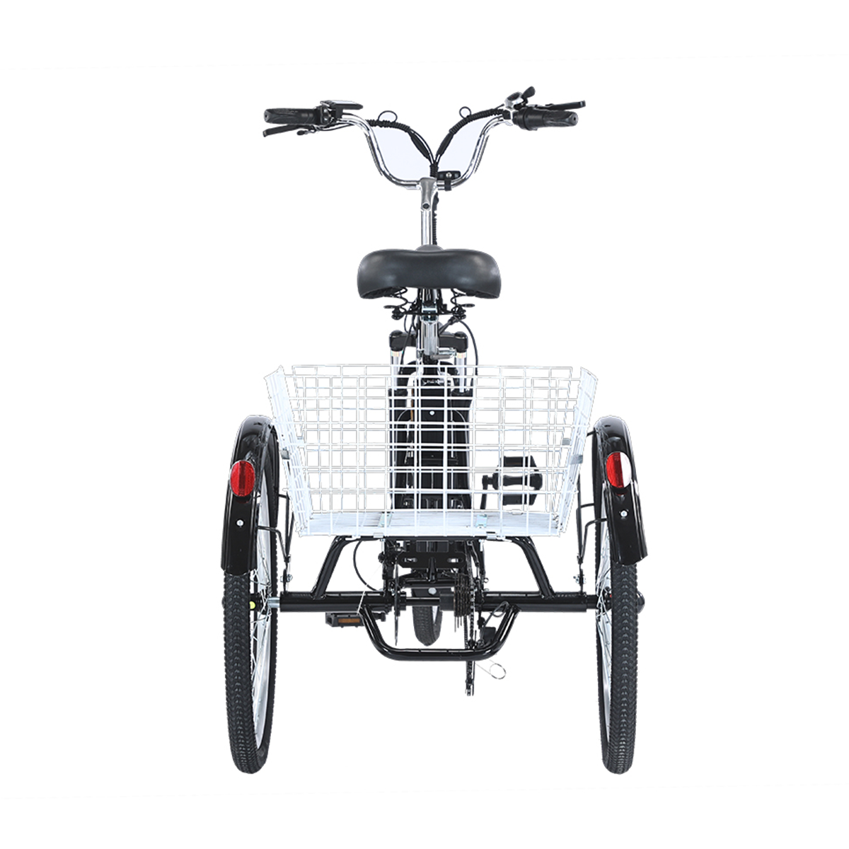 Tricycle z koszem, widok z tyłu, na białym tle.