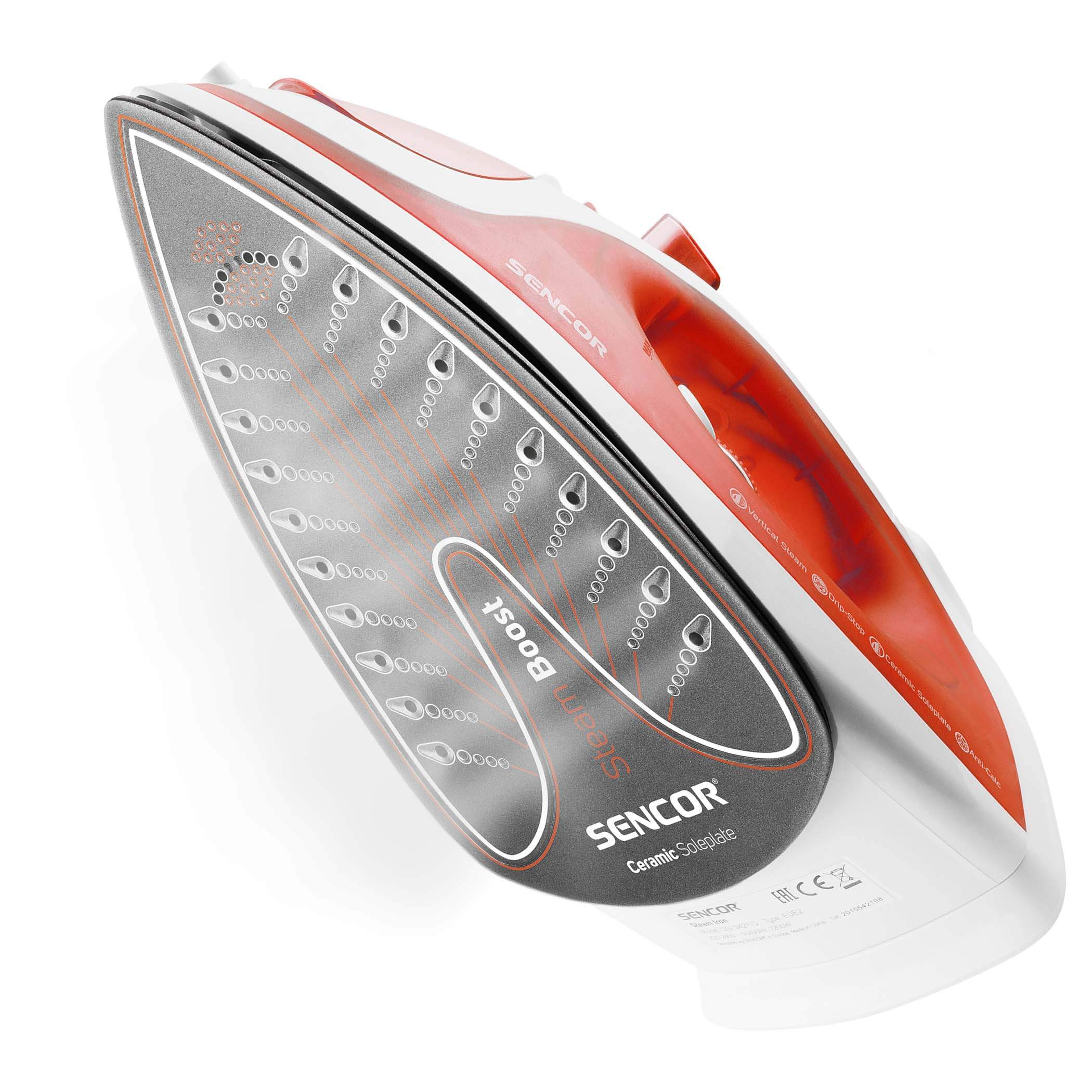 Ferro da stiro bianco e rosso, piastra in ceramica. Testo SENCOR e 'Steam Boost' visibile.