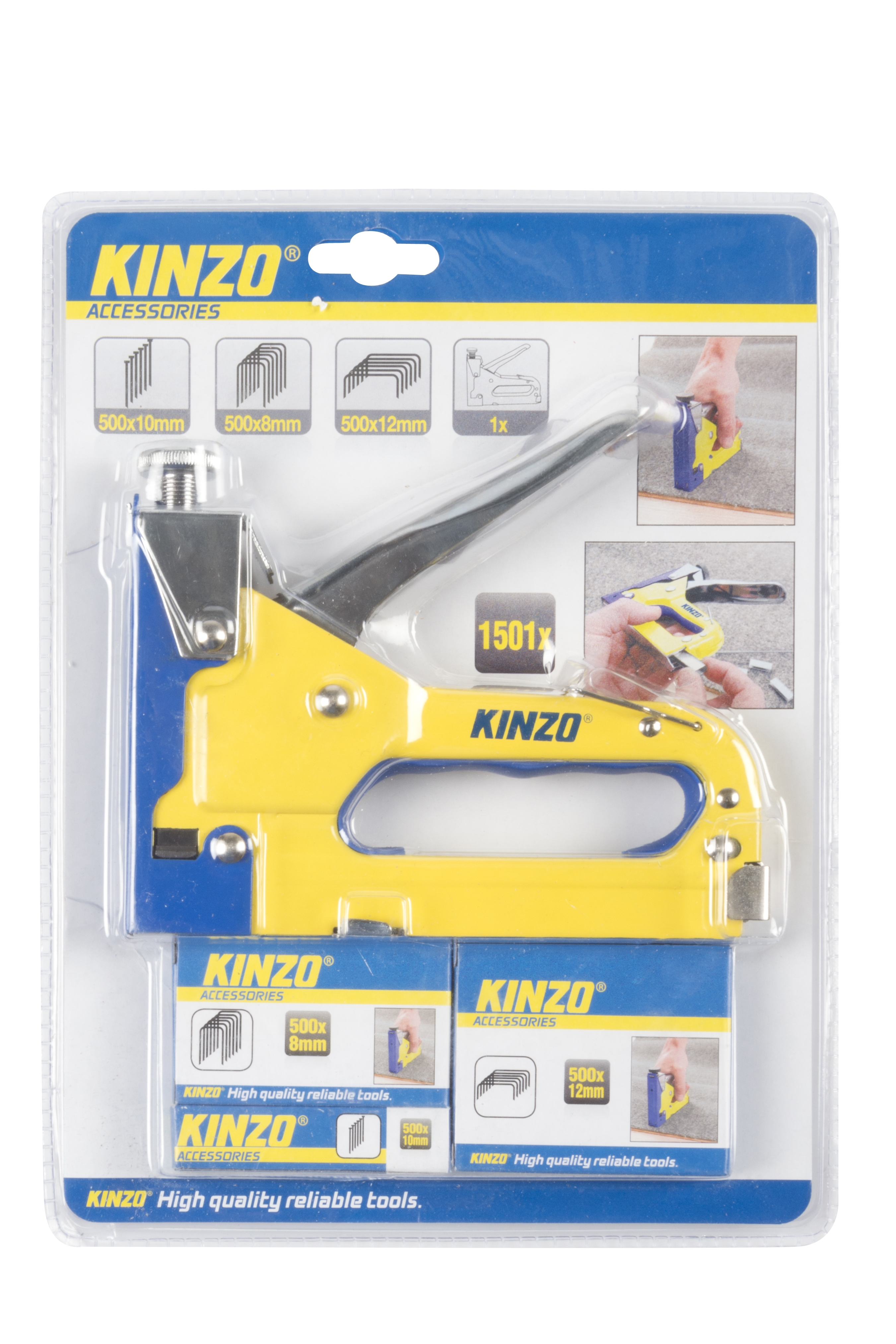 Een Kinzo nietmachine in een doorzichtige plastic verpakking, met nietjes en gebruiksvoorbeelden.