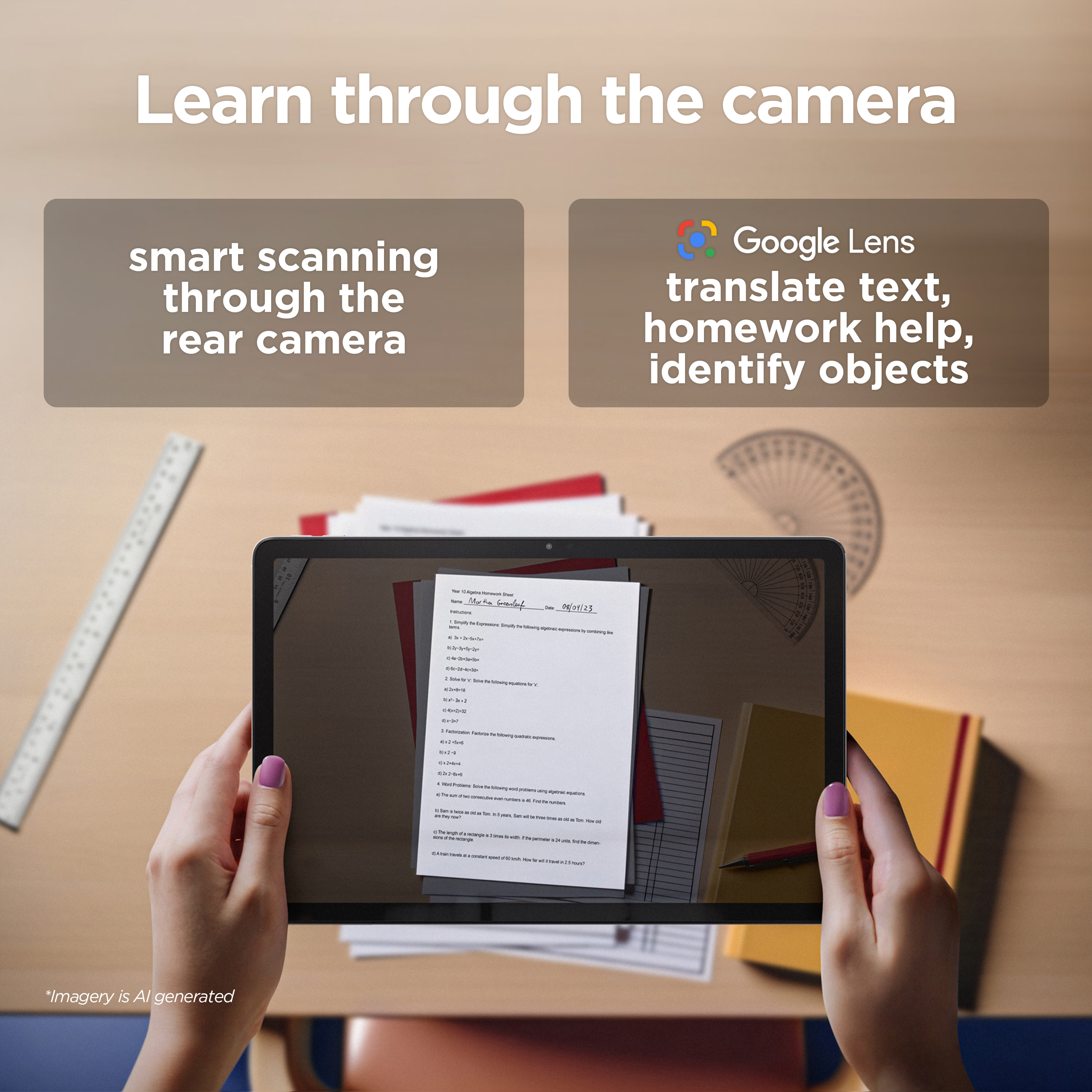 Mani che tengono un tablet sopra una scrivania, scansionando un documento. Testo: Impara attraverso la fotocamera, scansione intelligente.