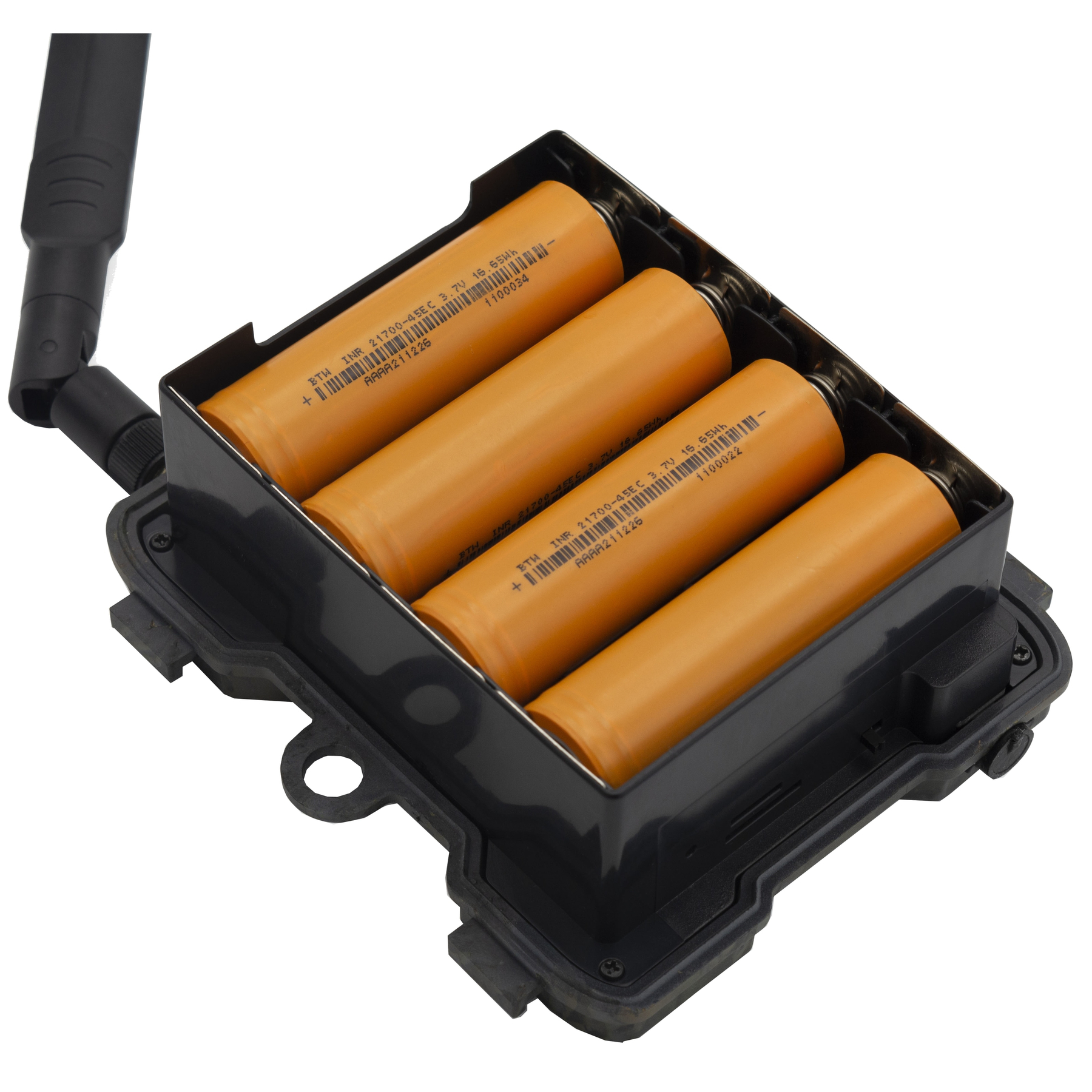 Un dispositivo fotocamera nero con quattro batterie arancioni e un'antenna, vista dall'alto.
