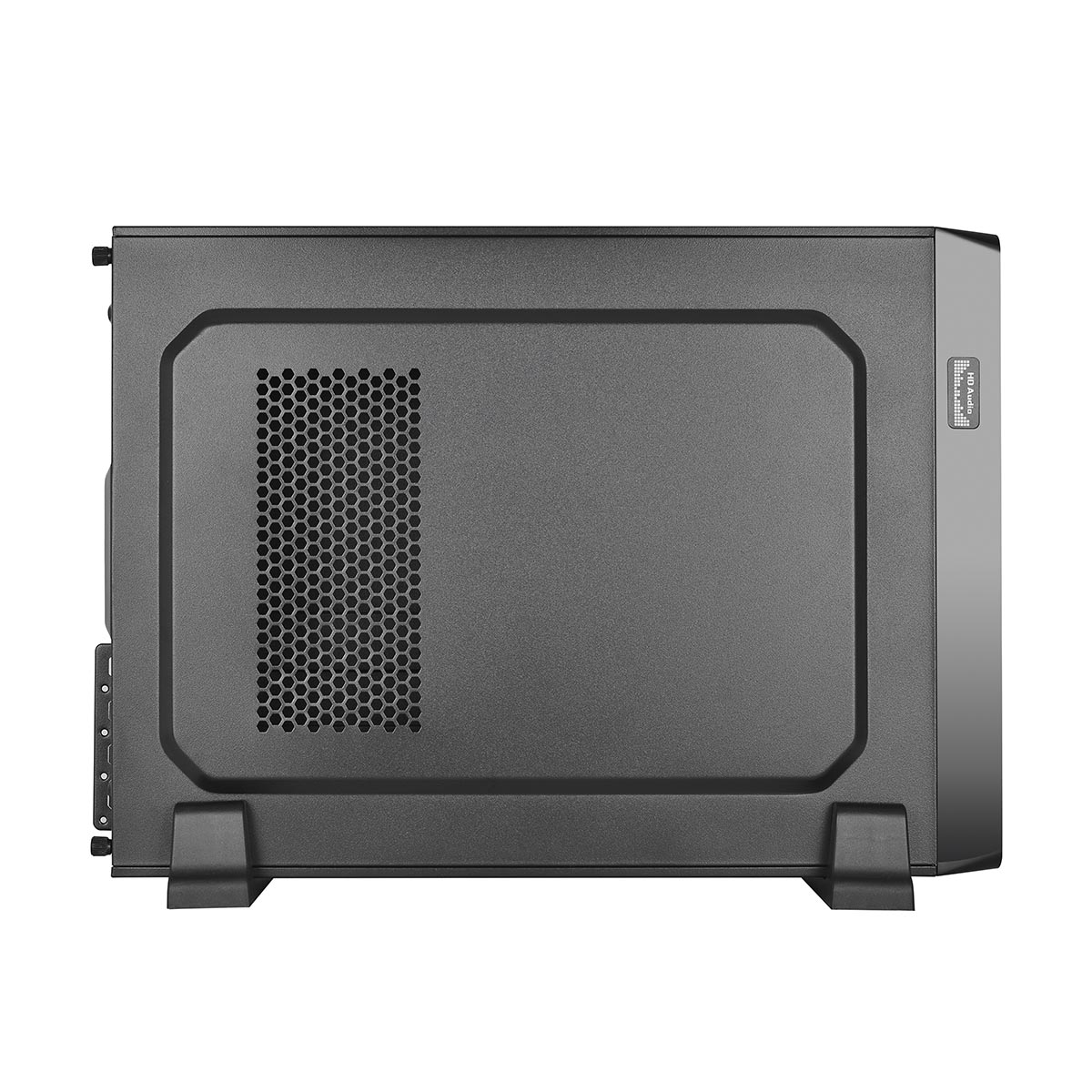 Una caja de computadora negra con un panel lateral de malla, colocada con el lado mirando al espectador.