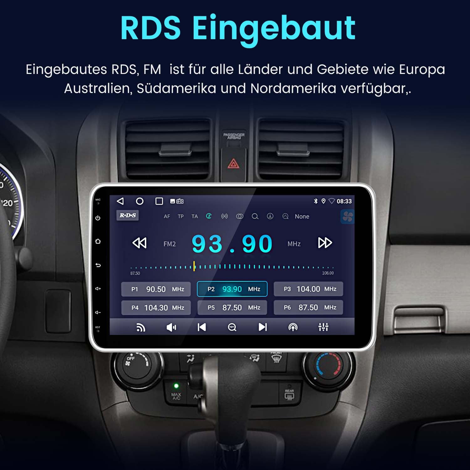 Panel de coche con pantalla mostrando interfaz de radio. Muestra detalles de emisoras y botones de control.