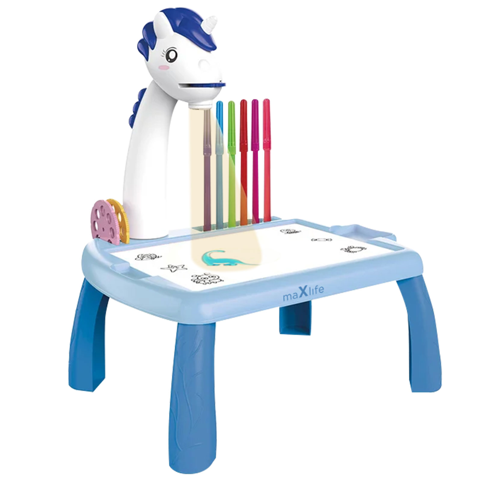 Tavolo da disegno blu con proiettore a unicorno e pennarelli colorati. C'è un disegno sul tavolo.
