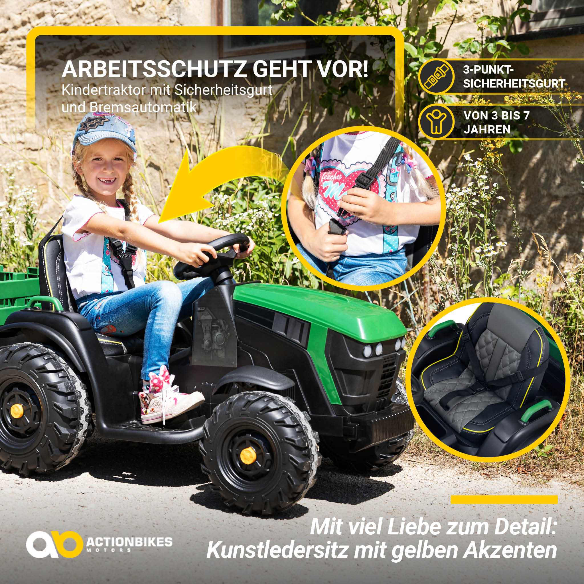 Ein junges Mädchen fährt einen grünen Traktor. Sie hat einen Sicherheitsgurt angelegt. Ein gelber Pfeil zeigt auf den Sitz.