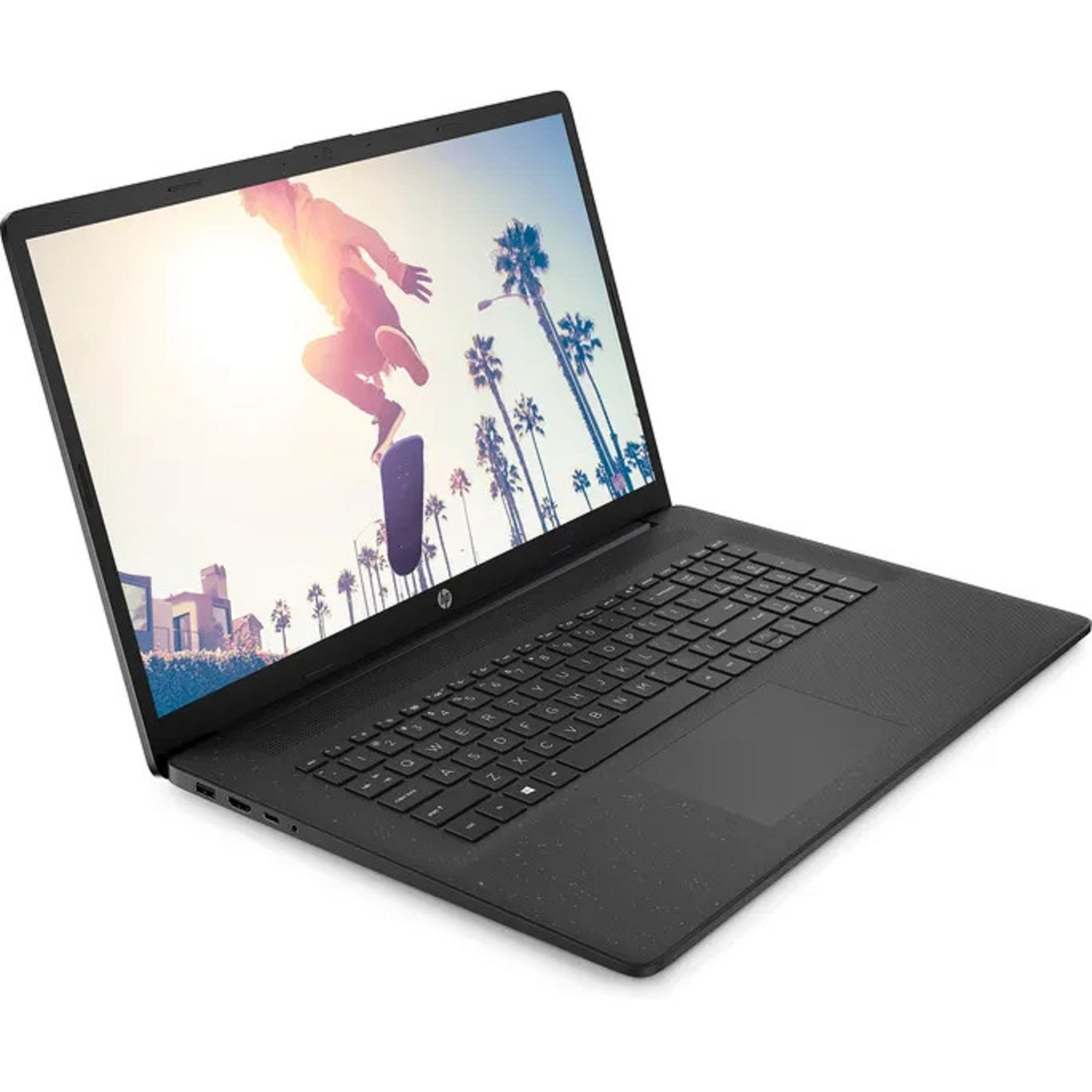 Schwarzer Laptop mit offenem Bildschirm, der ein Skateboard-Video zeigt, Palmen im Hintergrund.