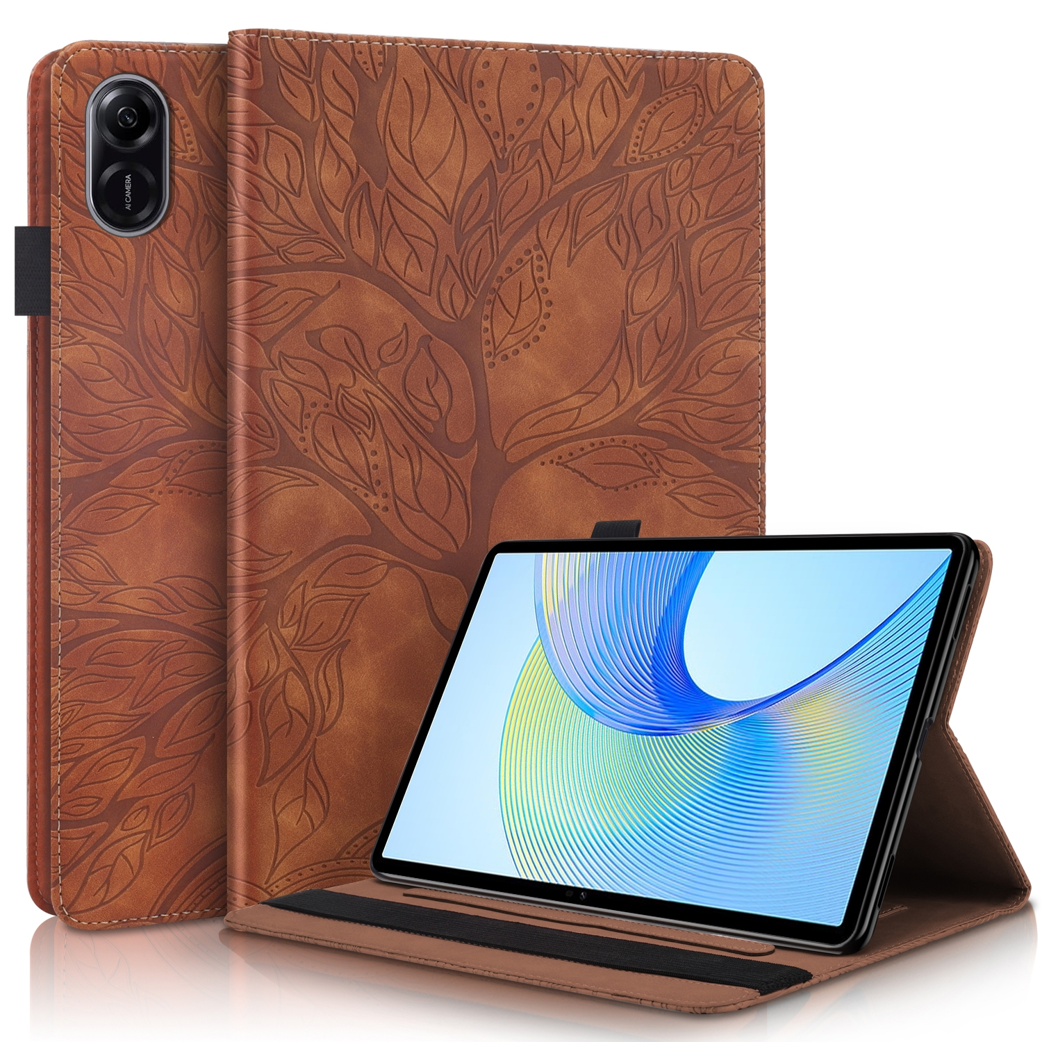 Braune Tablet-Hülle mit Baumdesign, hält ein Tablet, weißer Hintergrund.
