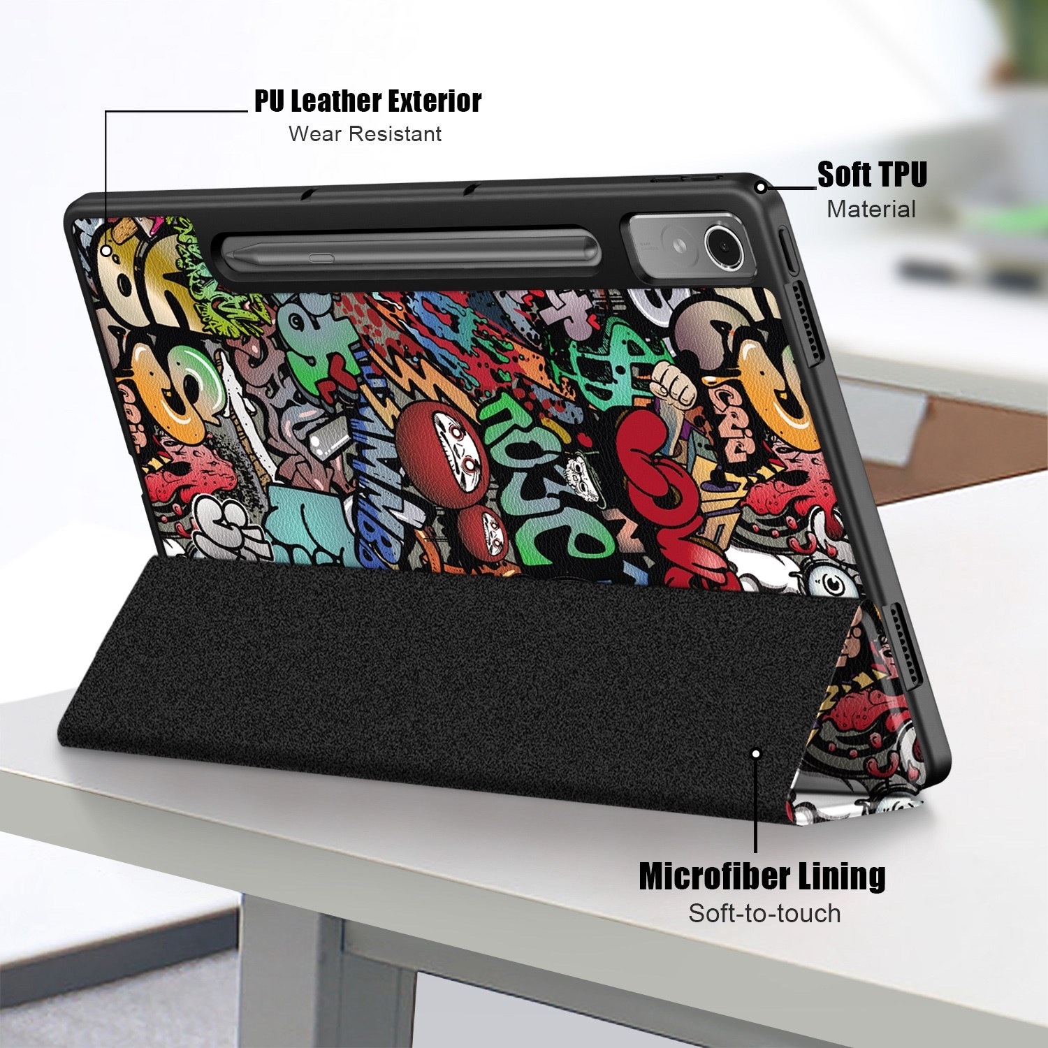 Funda de tableta con arte de graffiti, de pie con un soporte.