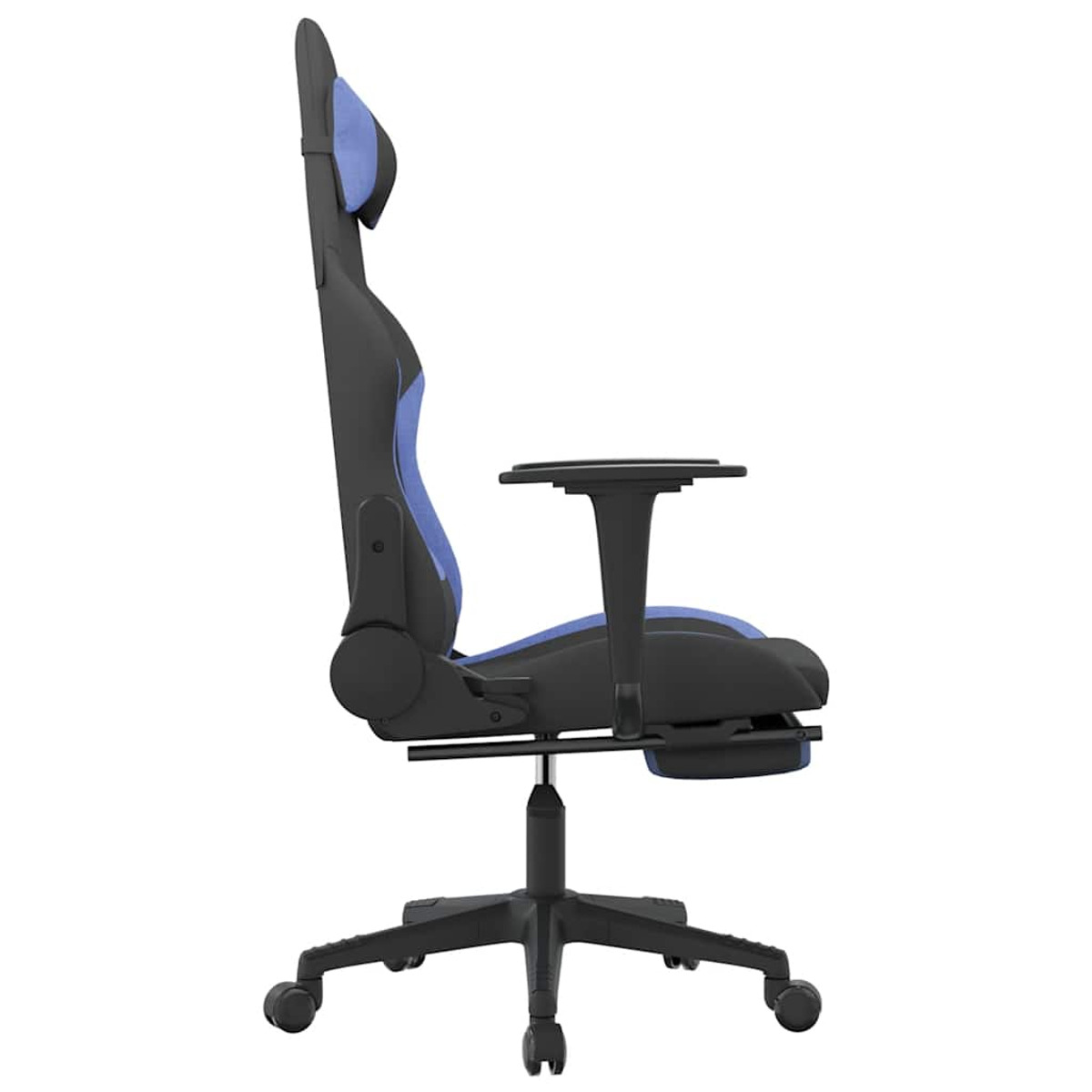 Seitenansicht eines schwarz-blauen Gaming-Stuhls. Er hat eine Kopfstütze, Armlehnen und Räder.