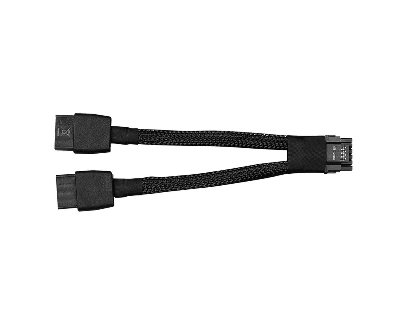 Czarny kabel zasilający NVIDIA z dwoma złączami, podłączony do czarnego kabla.