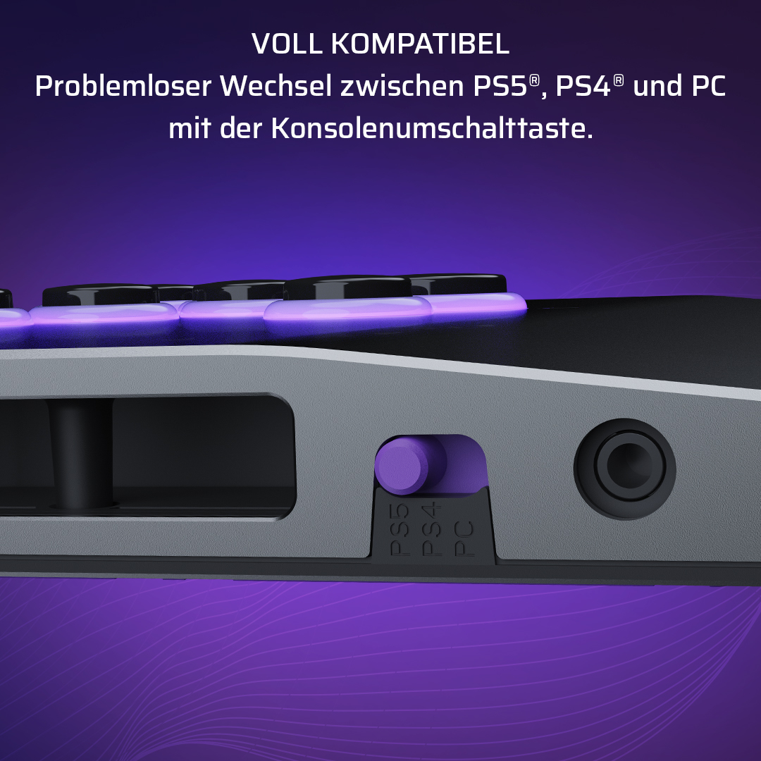 Primo piano di un gamepad con interruttore PS5, PS4, PC. Sfondo viola con testo sulla compatibilità.