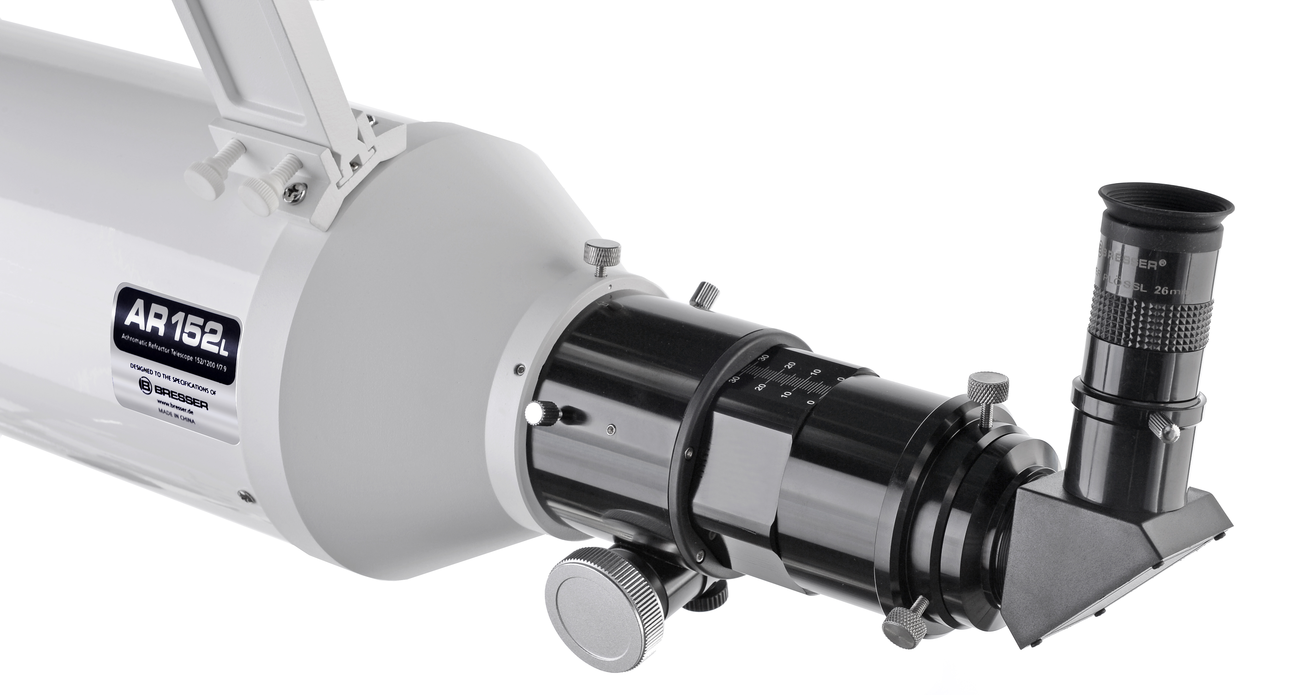 Telescopio blanco con ocular negro y mecanismo de enfoque, inclinado hacia el espectador.