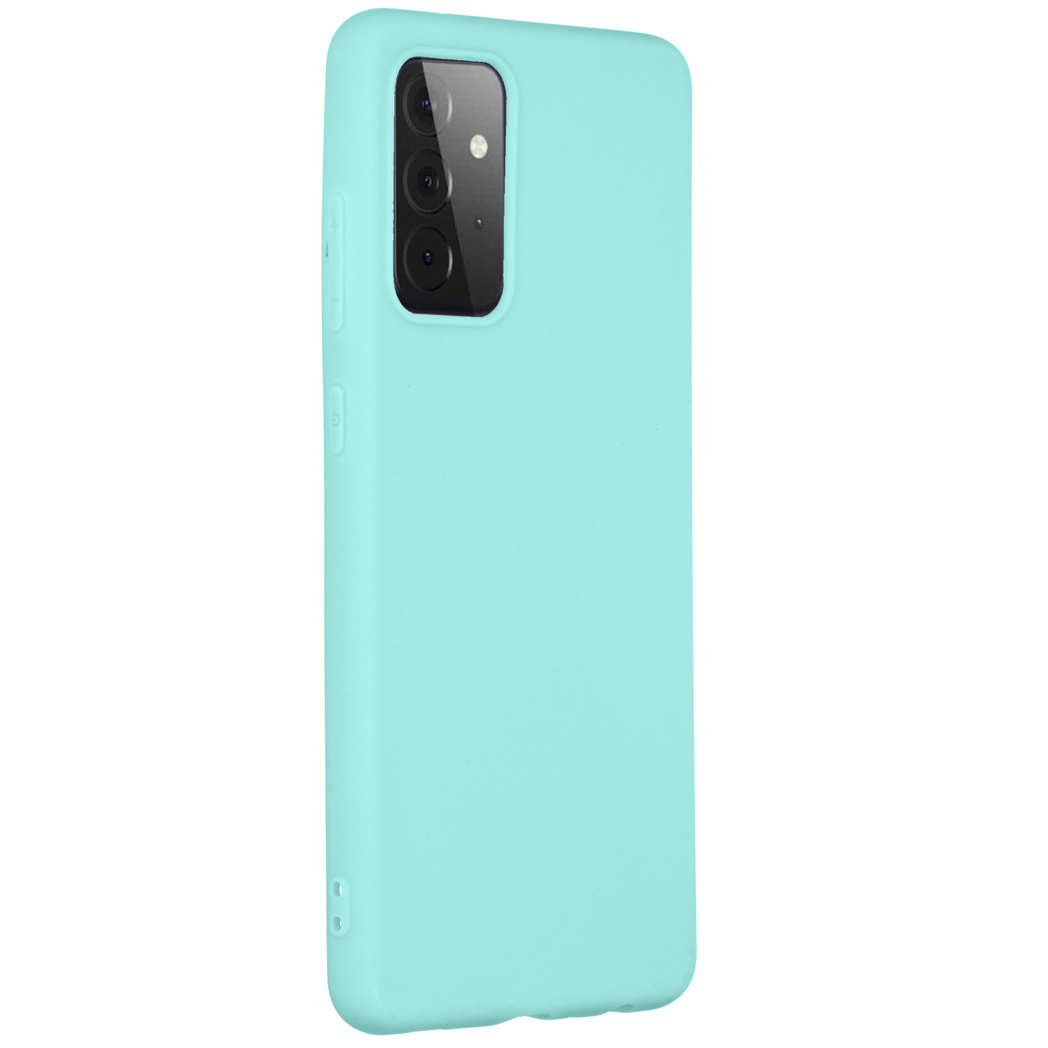 Lichtblauwe telefoonhoes met cameralens zichtbaar.