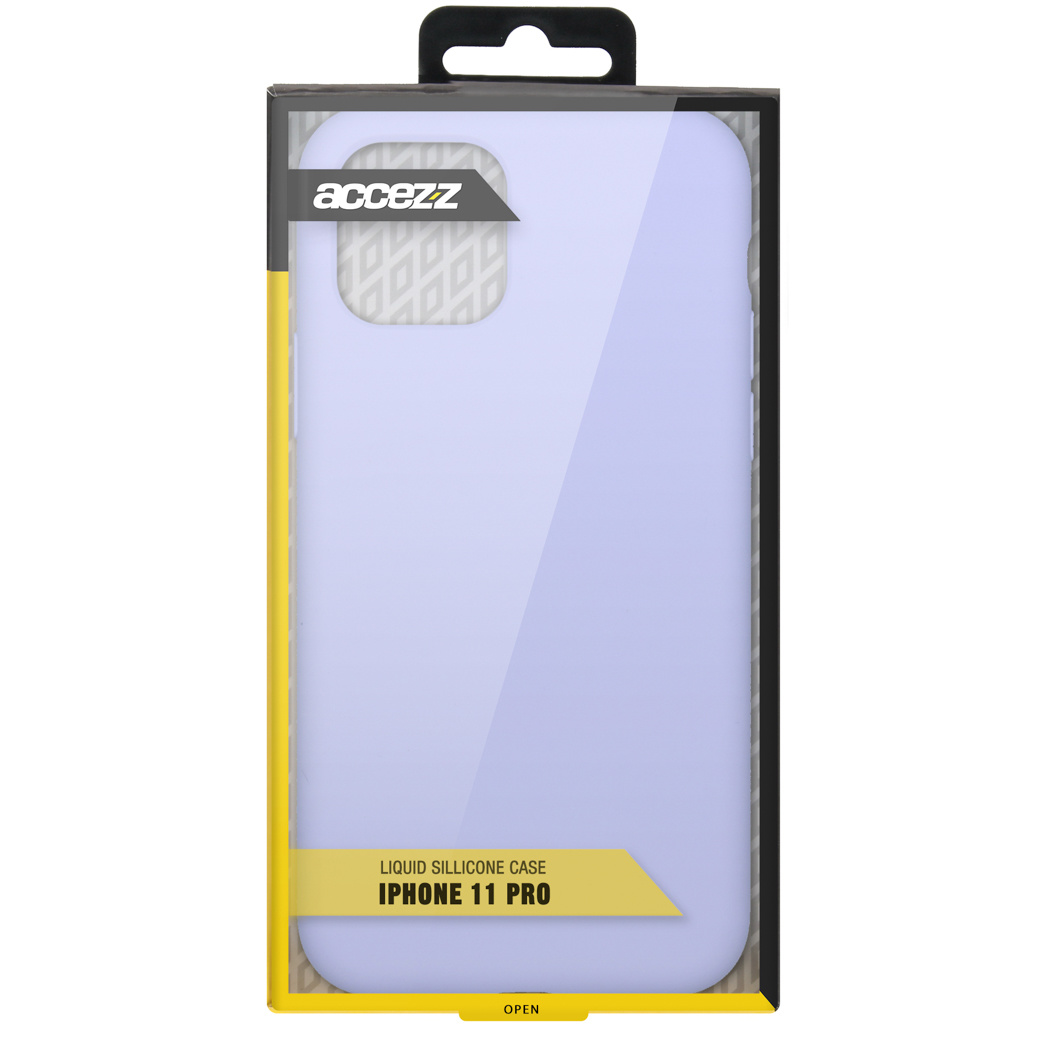 Une coque de téléphone dans une boîte, de couleur violet clair, pour un iPhone 11 Pro.