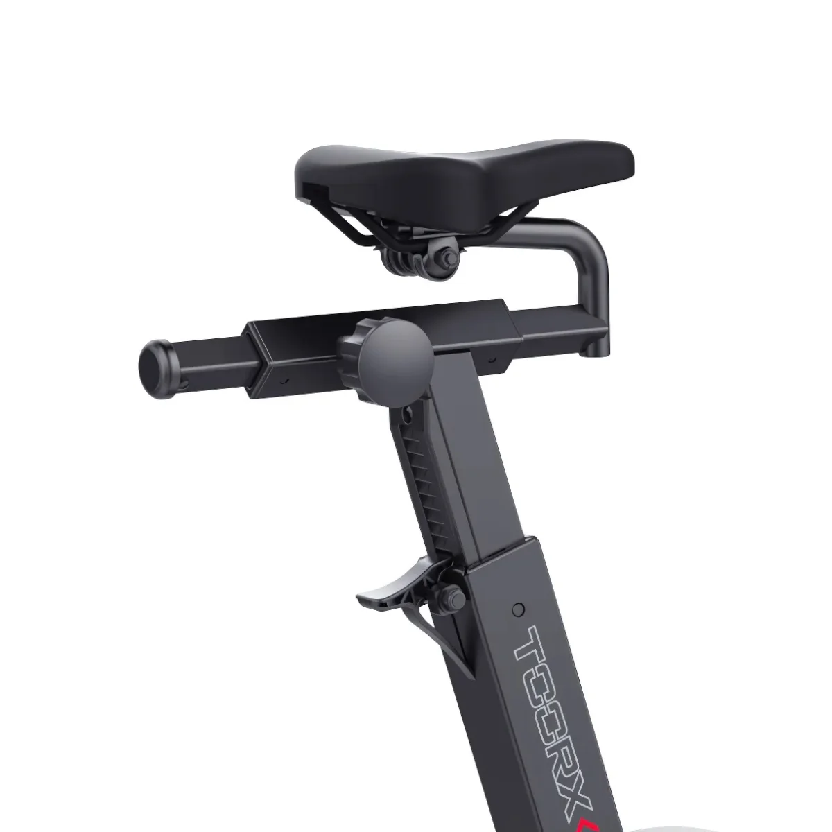 Vélo d'appartement noir. Selle, guidon et cadre noirs. Fond blanc.