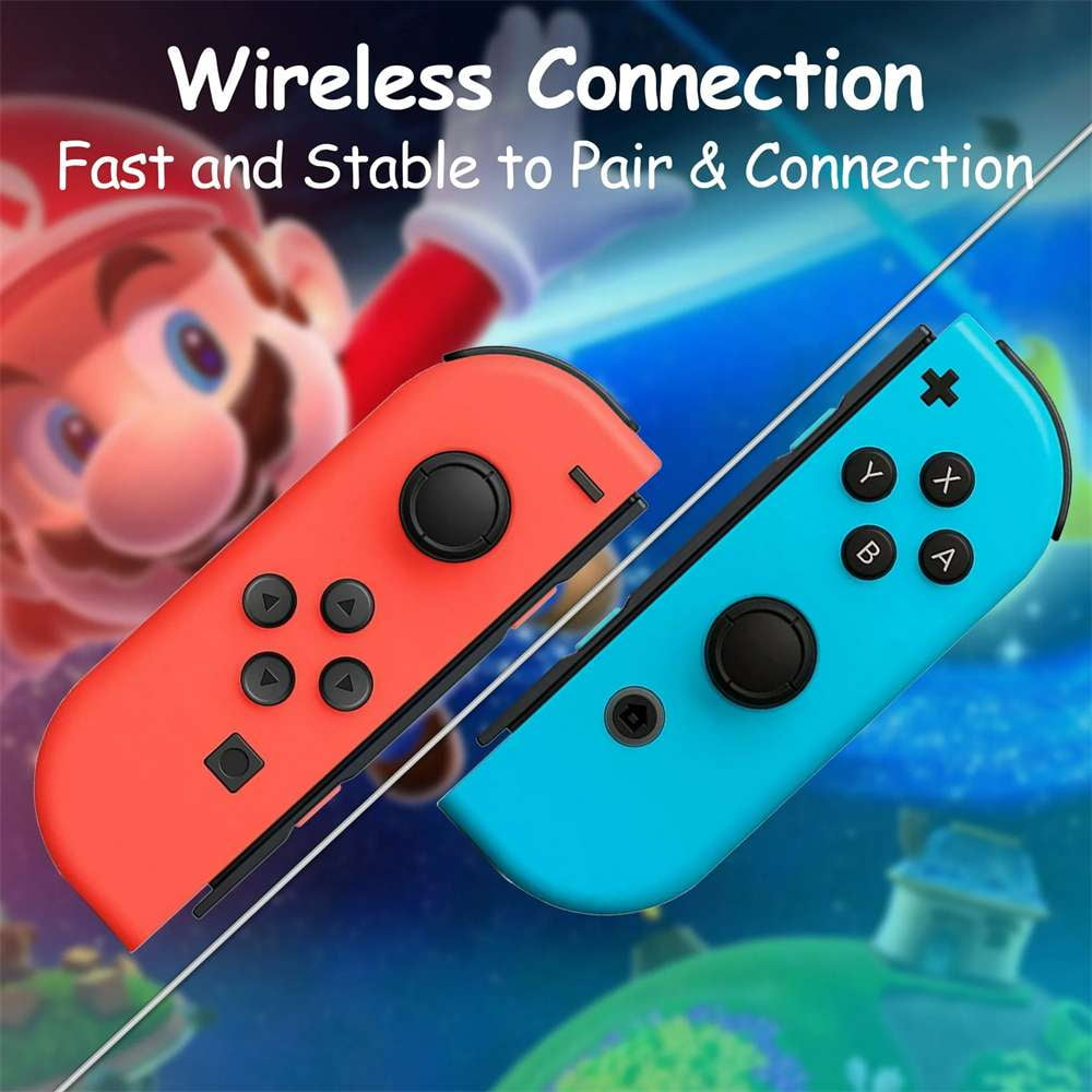 Zwei Gamecontroller. Einer ist rot, der andere blau. Sie haben verschiedene Knöpfe und einen weißen Hintergrund.