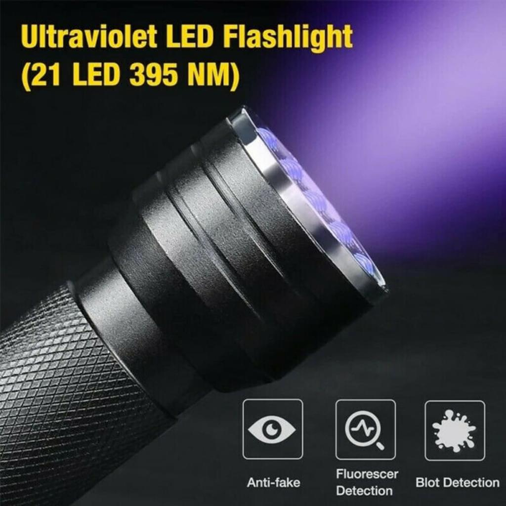 Eine schwarze UV-LED-Taschenlampe mit violettem Strahl. Hat Anti-Fake-, Fluoreszierungs- und Fleckenerkennungssymbole.