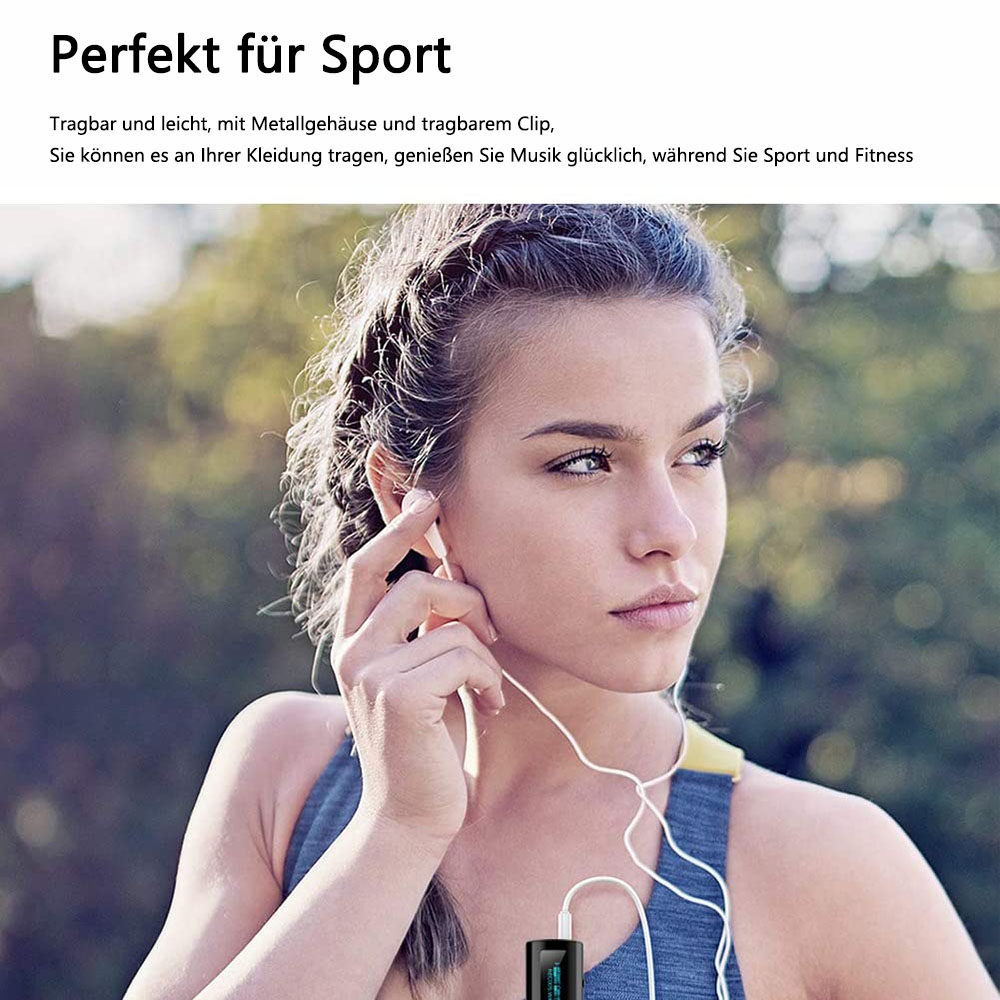 Frau trägt Ohrhörer, hört Musik. Sie ist draußen und schaut weg von der Kamera.