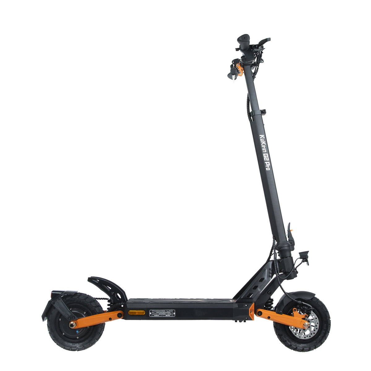 Scooter elettrico nero e arancione su sfondo bianco, angolato verso destra. È di profilo.