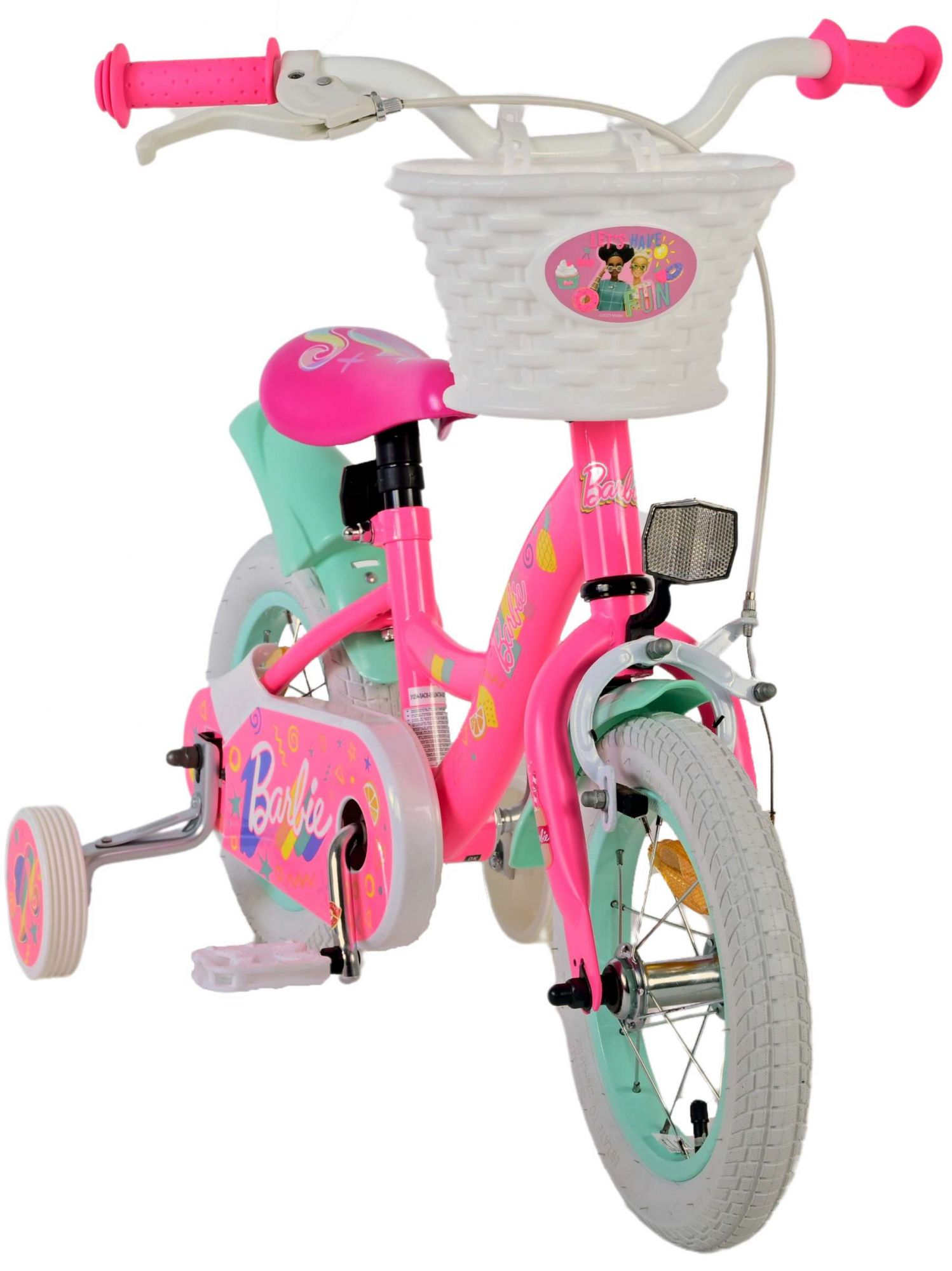 Rosa Barbie Fahrrad mit Stützrädern und Korb. Weißer Hintergrund.
