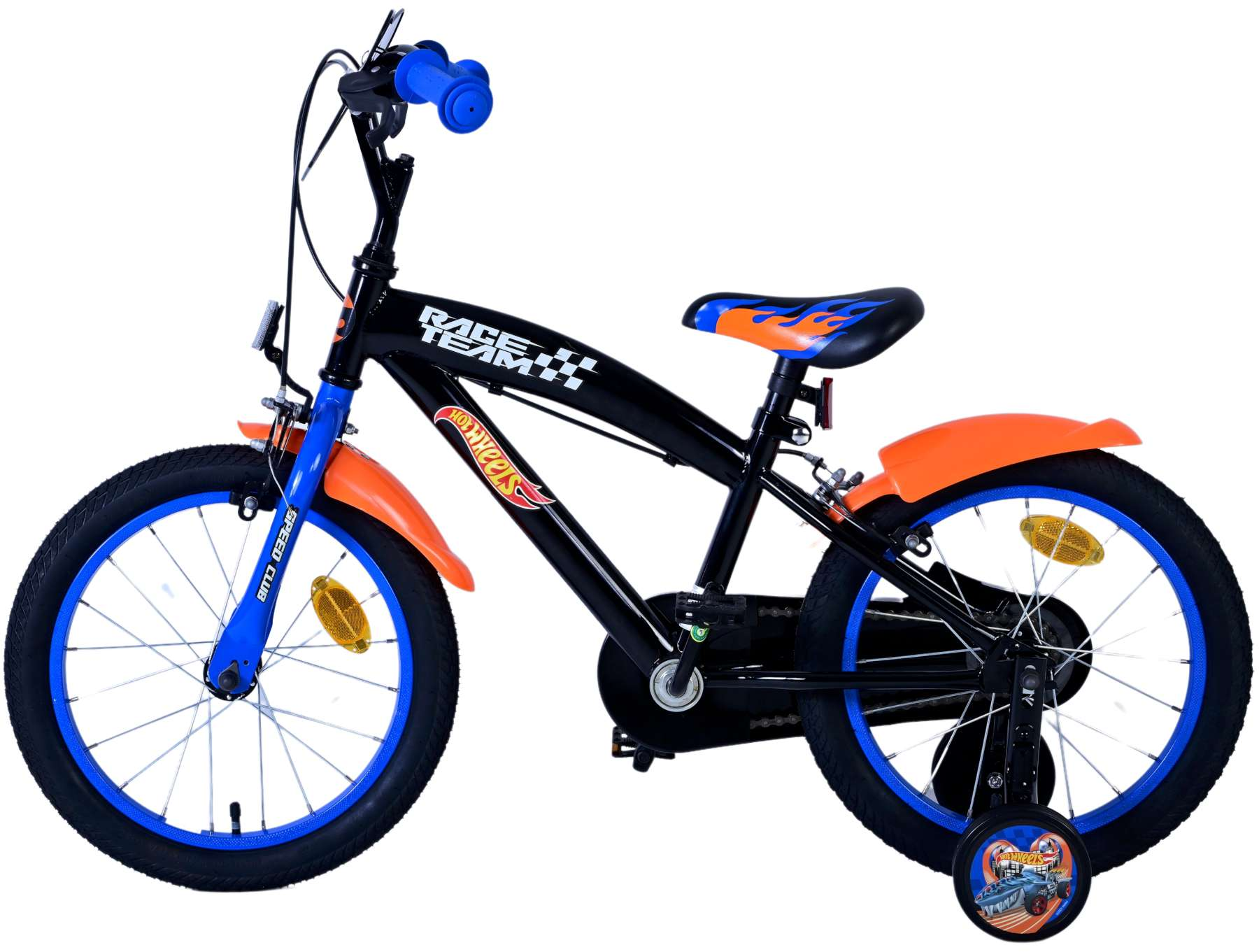 Ein schwarz-oranges Hot Wheels Fahrrad mit Stützrädern.