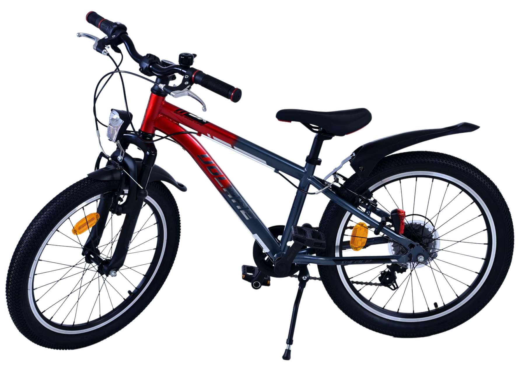 Rotes und graues Fahrrad mit schwarzen Reifen. Die Vorderseite hat ein Licht und einen schwarzen Kotflügel.