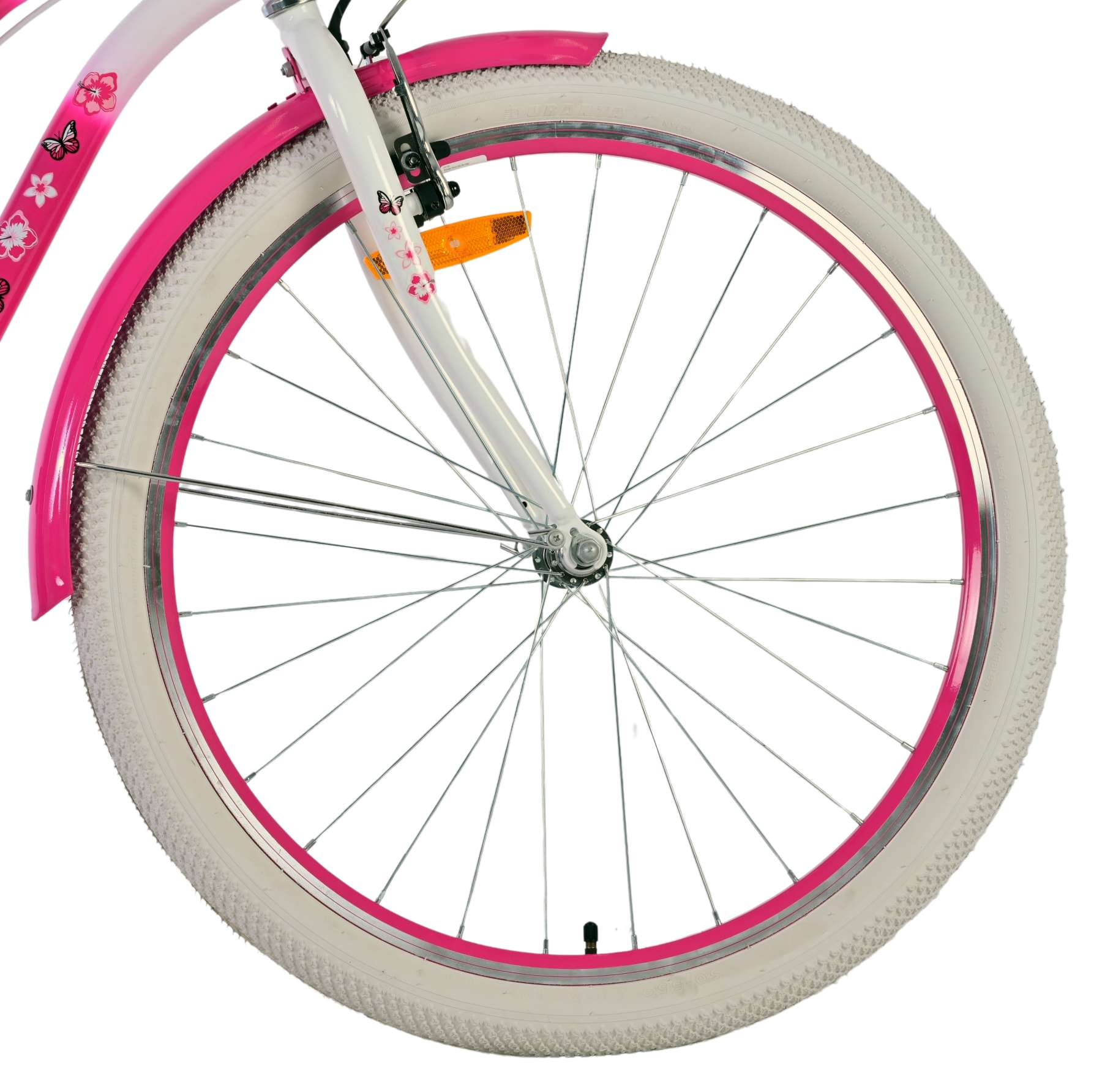 Ein rosa Fahrradrad mit weißem Reifen und rosa Akzenten.