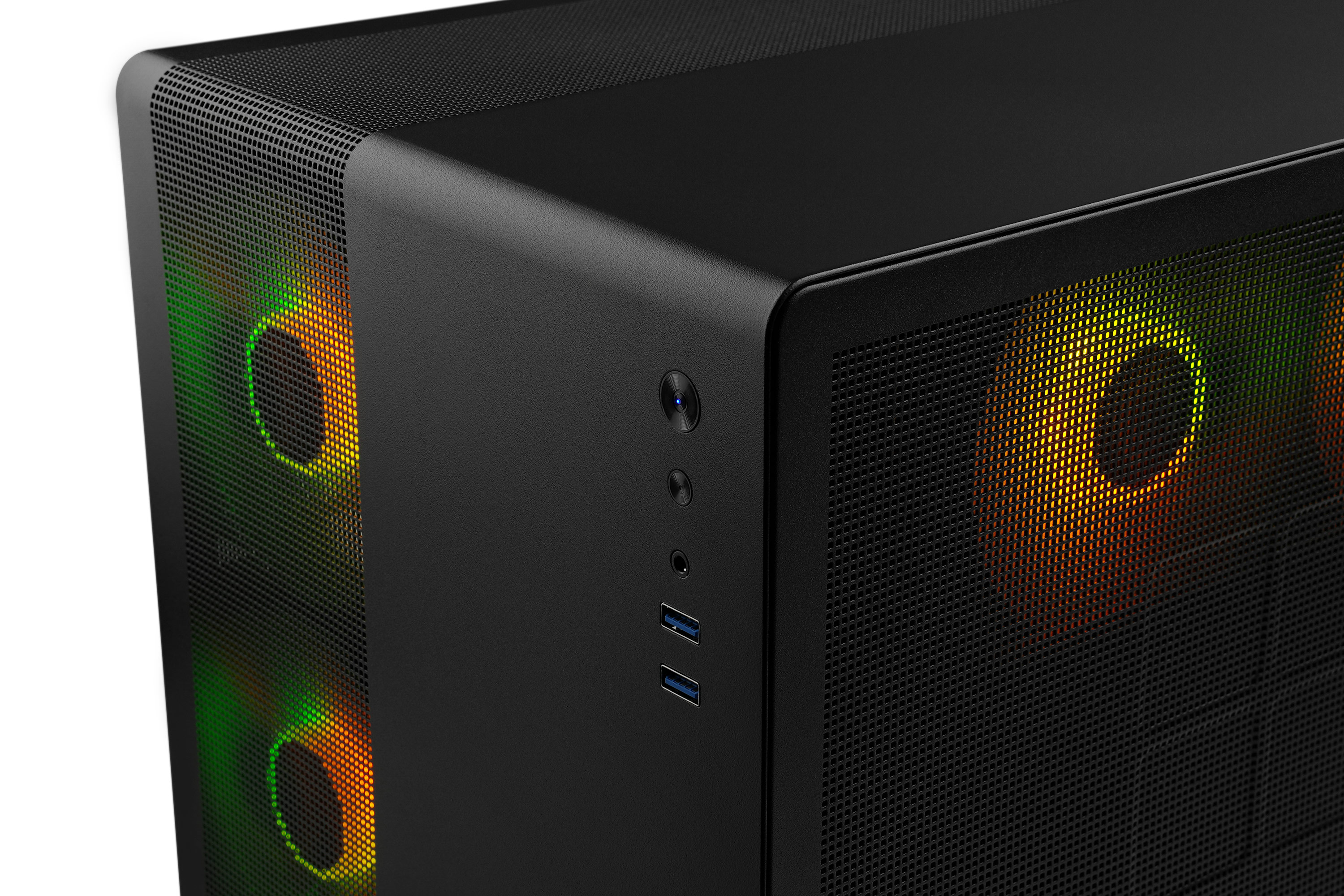 Schwarzes Computergehäuse mit Mesh-Front und sichtbaren RGB-Lüftern. Seitenpaneel mit USB-Anschlüssen.