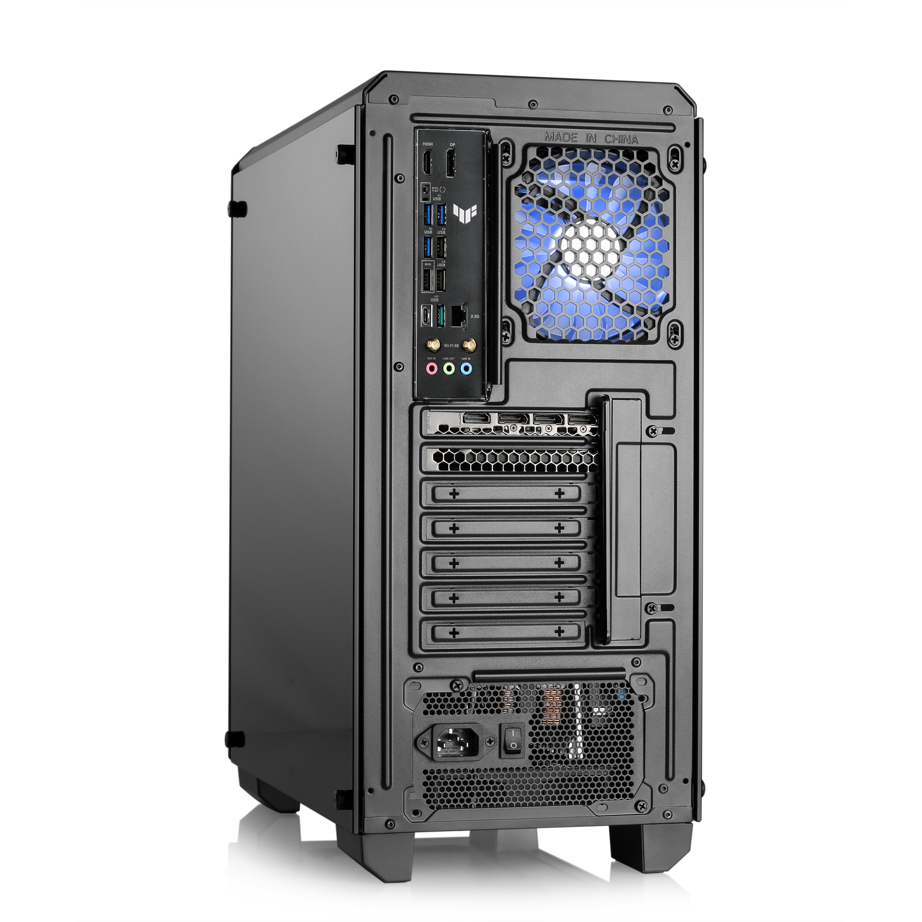 Schwarzes Computergehäuse, Rückansicht. Enthält mehrere Anschlüsse und einen Lüfter. Weißer Hintergrund.