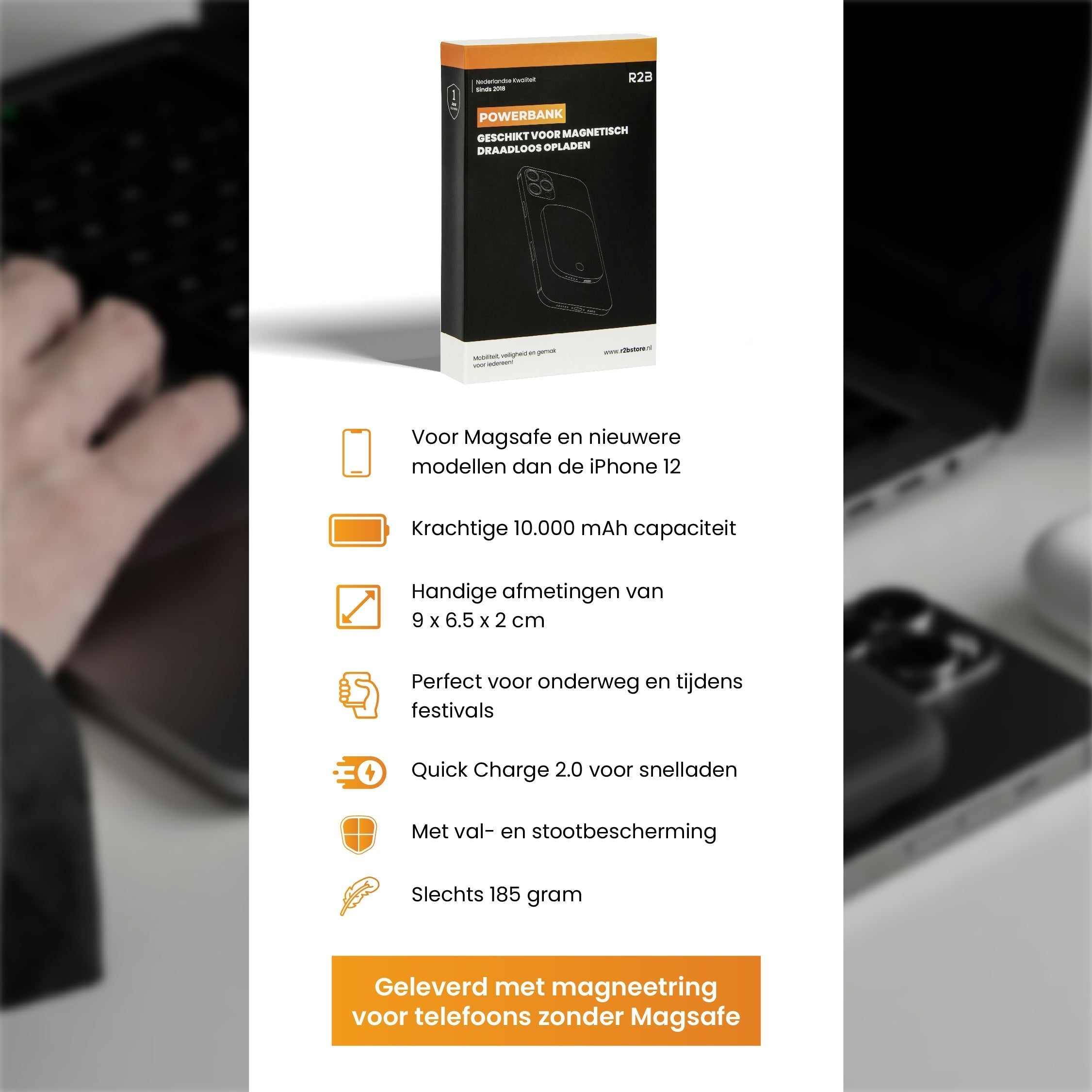Batterie externe avec texte, iPhone 12 et icônes sur fond noir, près d'un ordinateur portable.