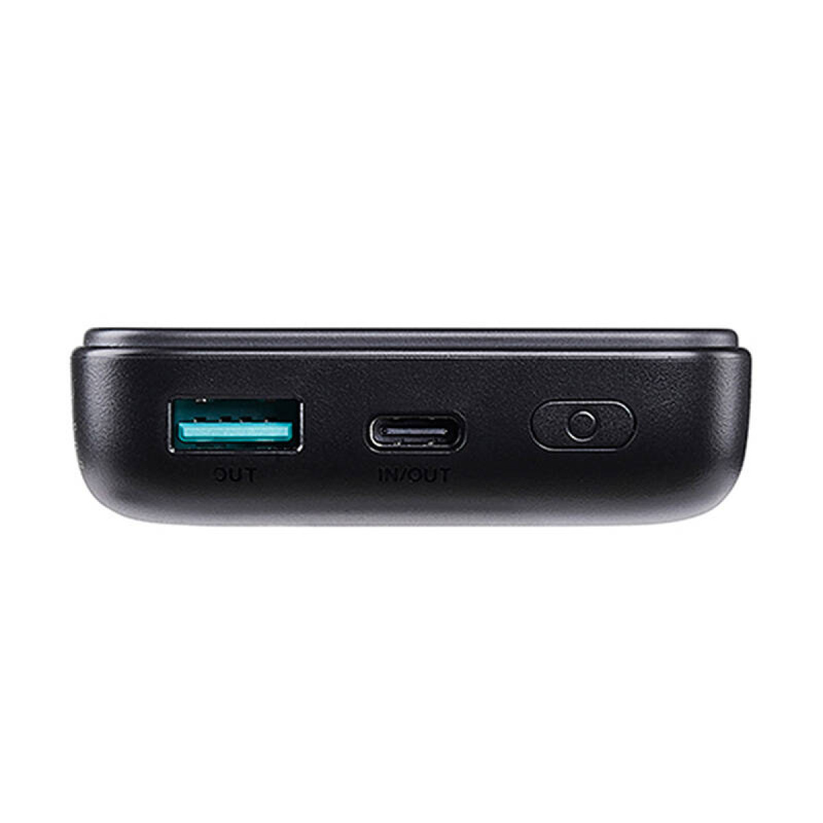 Eine schwarze Powerbank mit USB-Anschluss und Ladeanschluss.