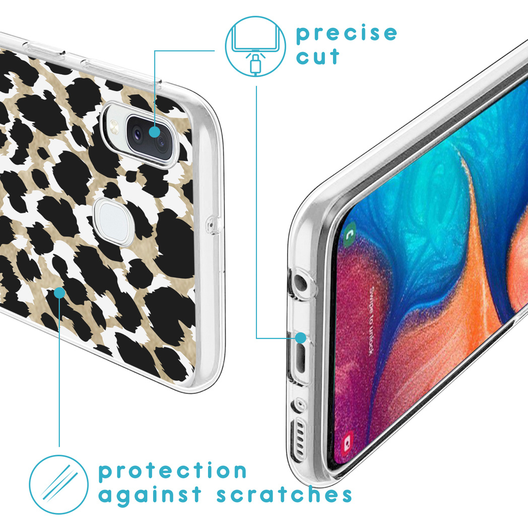 Primo piano di una custodia per telefono e un telefono. La custodia è trasparente e con stampa leopardata. Il telefono ha lo schermo blu.