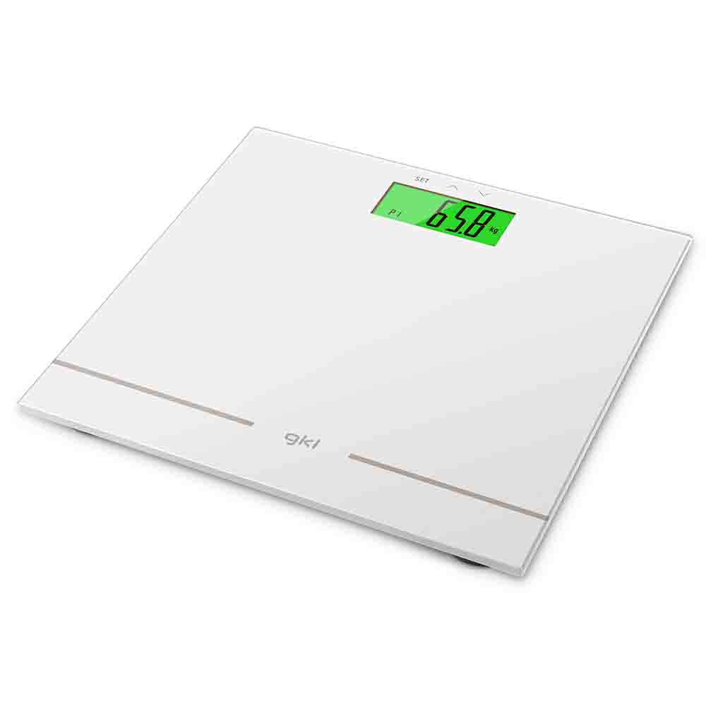 Una báscula digital blanca que muestra 65,8 kg. La báscula tiene un diseño elegante y minimalista.