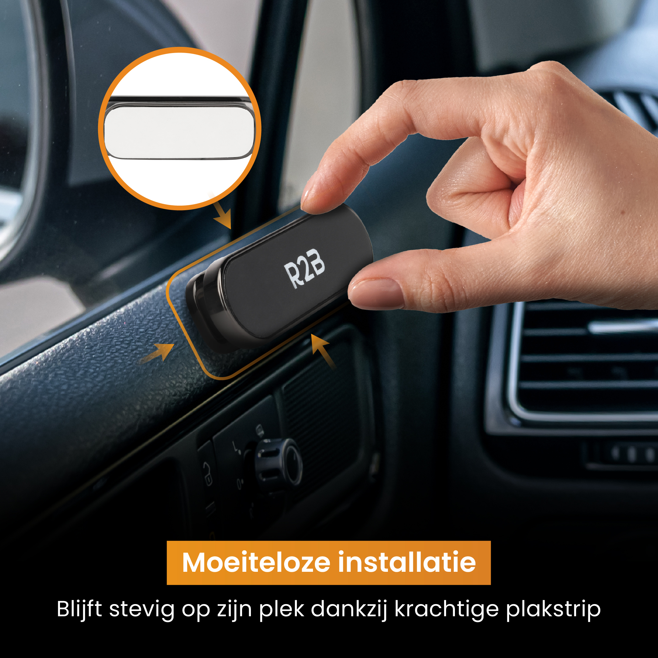 Een hand plaatst een zwarte telefoonhouder op het dashboard van een auto. Eenvoudige installatie.