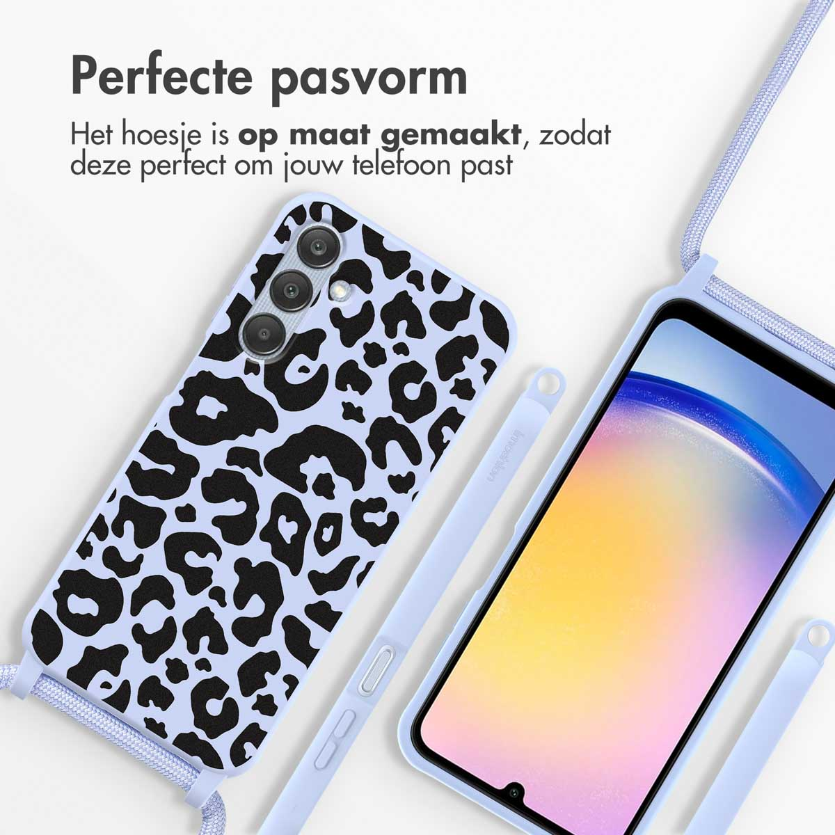 Telefoonhoesje met een luipaardprint en een lichtblauwe riem.