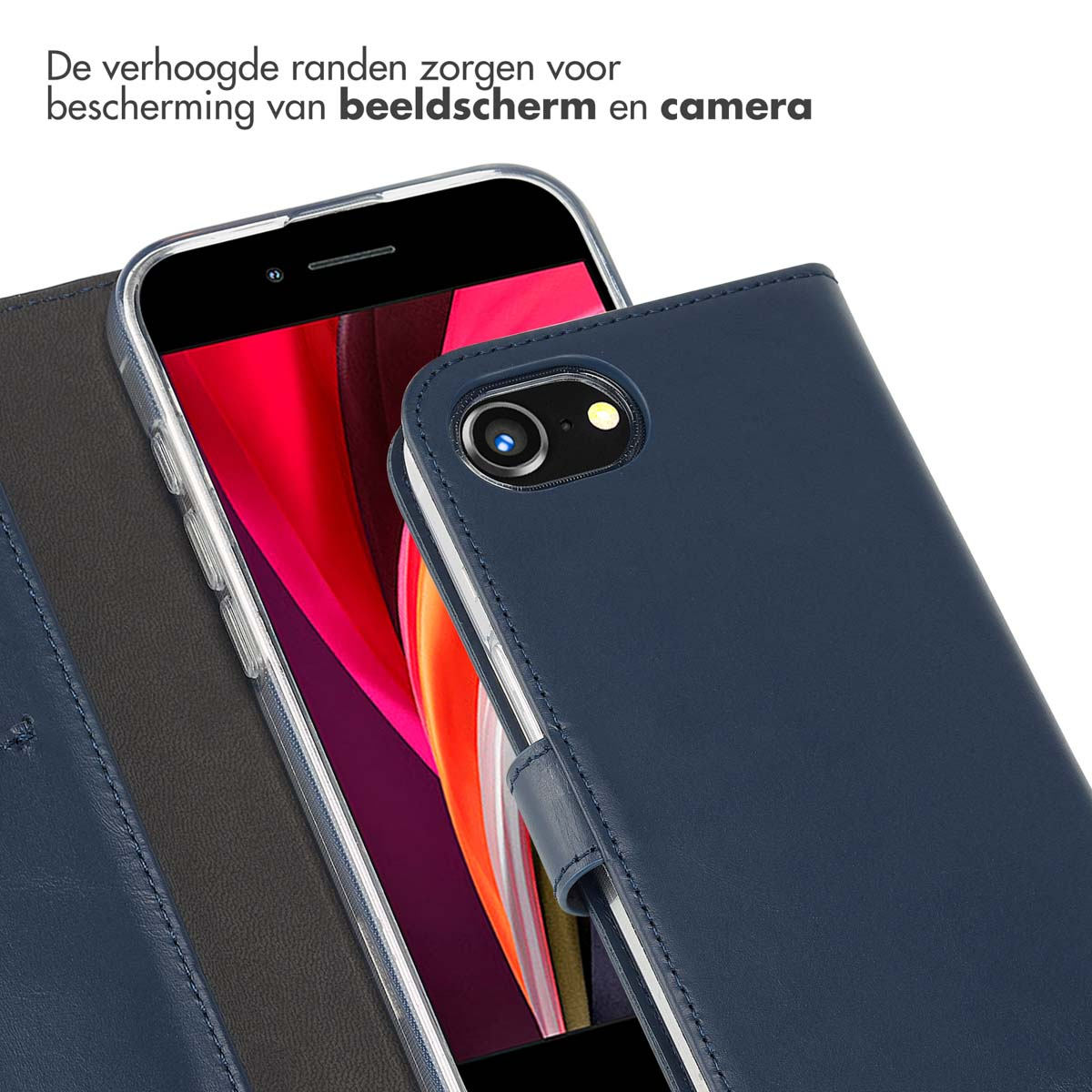 Blauwe telefoonhoes met een telefoon erin. De hoes heeft uitsparingen voor scherm en camera.