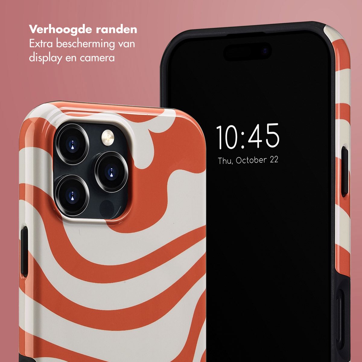 Gros plan d'un téléphone avec coque rouge ondulée. L'écran affiche 10h45. Le texte mentionne une protection supplémentaire.
