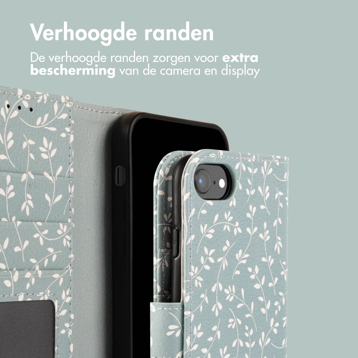 Telefoonhoesje met bladerenpatroon. De hoes is open en toont de telefoon binnenin.