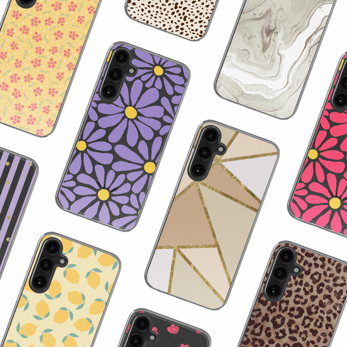 Een verscheidenheid aan telefoonhoesjes met verschillende patronen. De hoesjes staan op een witte achtergrond.